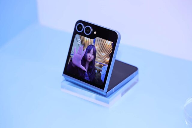 Galaxy-Z-Flip6