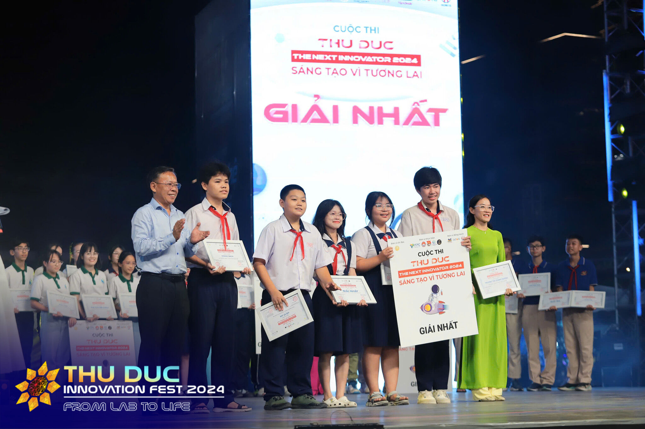 Hơn 115.000 lượt khám phá thành phố công nghệ tương lai tại Thủ Đức Innovation Fest 2024 Hơn 115.000 lượt khám phá thành phố công nghệ tương lai tại Thủ Đức Innovation Fest 2024