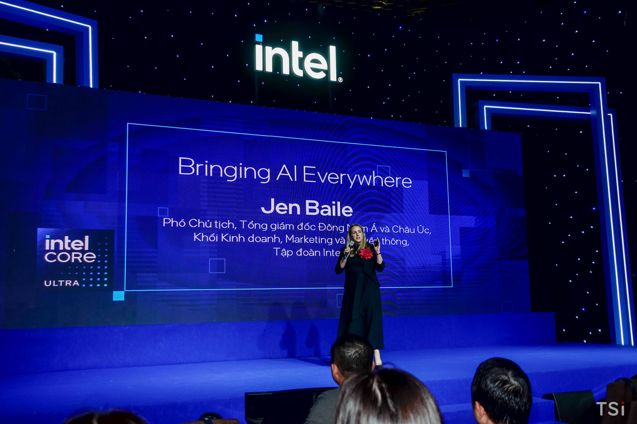 Intel Core Ultra (Series 2) chính thức ra mắt tại Việt Nam Intel Core Ultra (Series 2) chính thức ra mắt tại Việt Nam