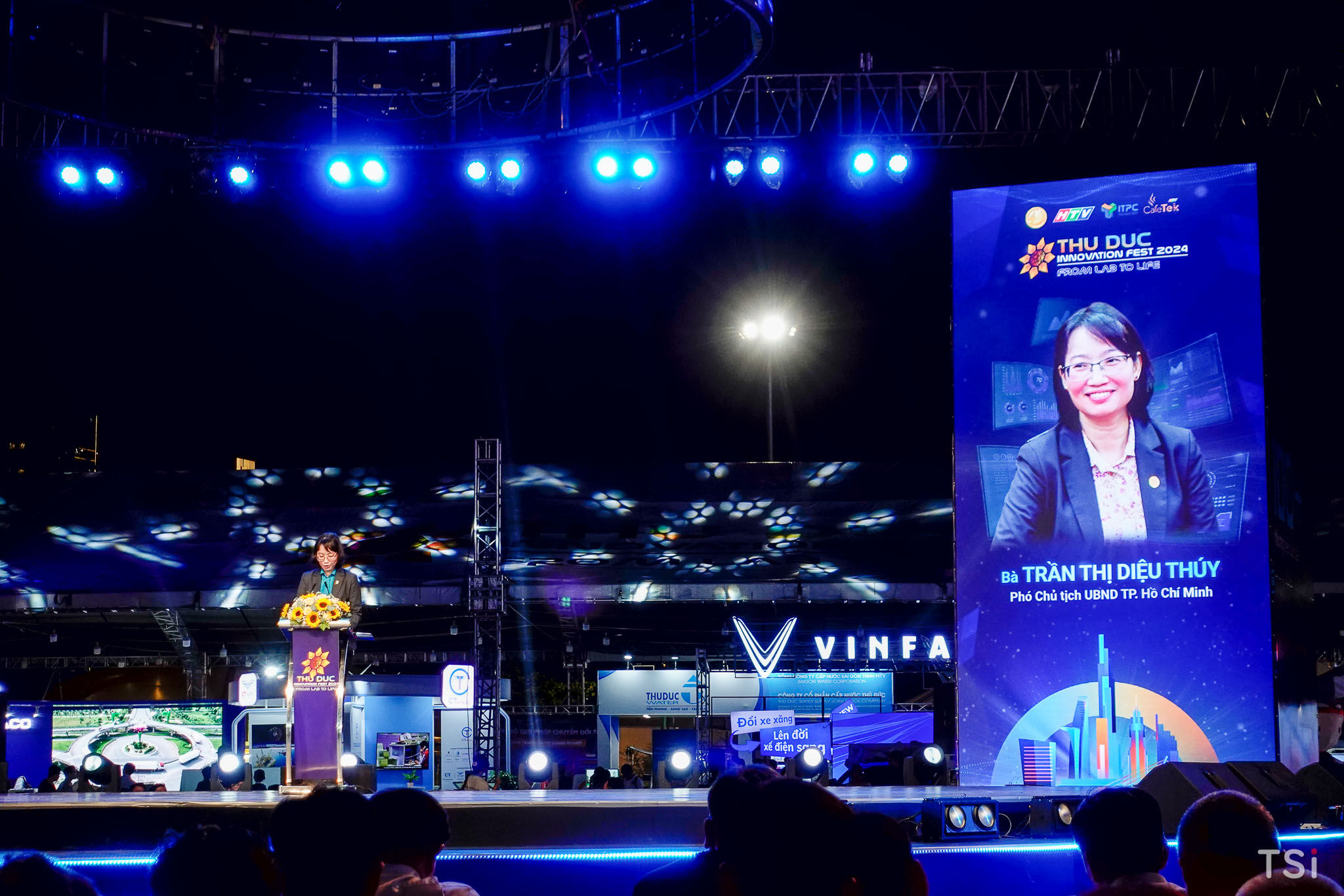 Khai mạc lễ hội Công nghệ ngoài trời đầu tiên tại Việt Nam - Thủ Đức Innovation Fest 2024 Khai mạc lễ hội Công nghệ ngoài trời đầu tiên tại Việt Nam - Thủ Đức Innovation Fest 2024