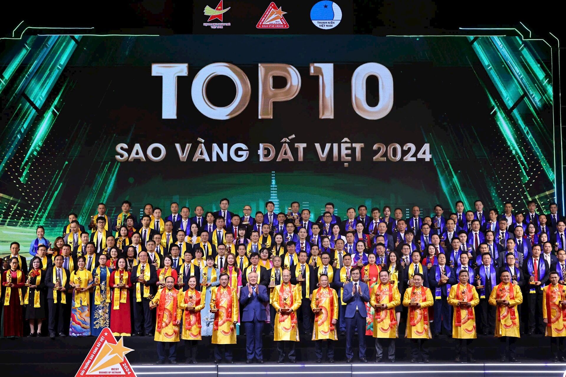 FPT khẳng định vị thế với top 10 Sao Vàng Đất Việt 2024 FPT khẳng định vị thế với top 10 Sao Vàng Đất Việt 2024