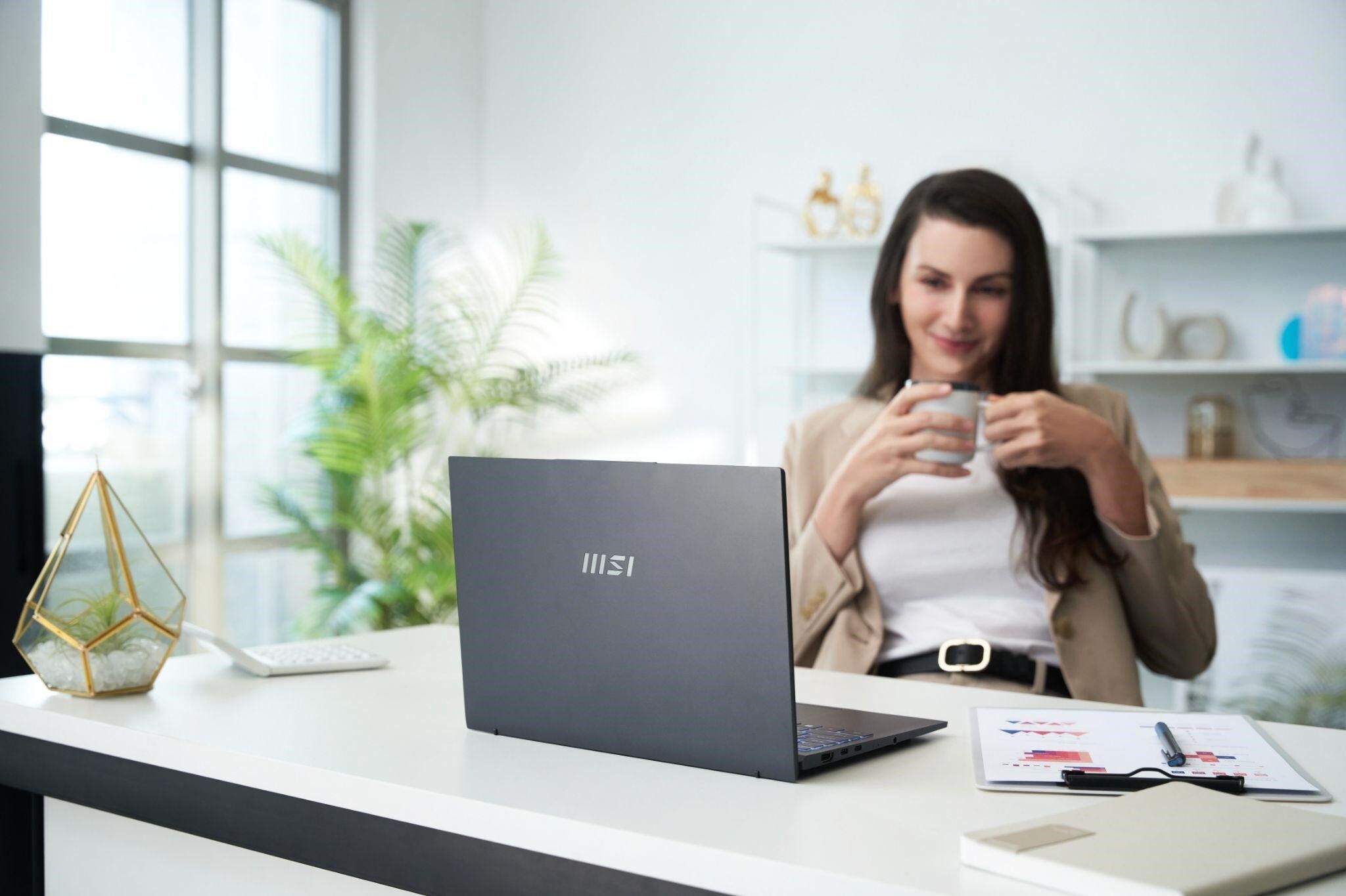 MSI ra mắt Prestige 13 và 16 AI+ Evo tại Việt Nam MSI cho ra mắt hai mẫu laptop AI mới nhất Prestige 13 & 16 AI+ Evo tại Việt Nam