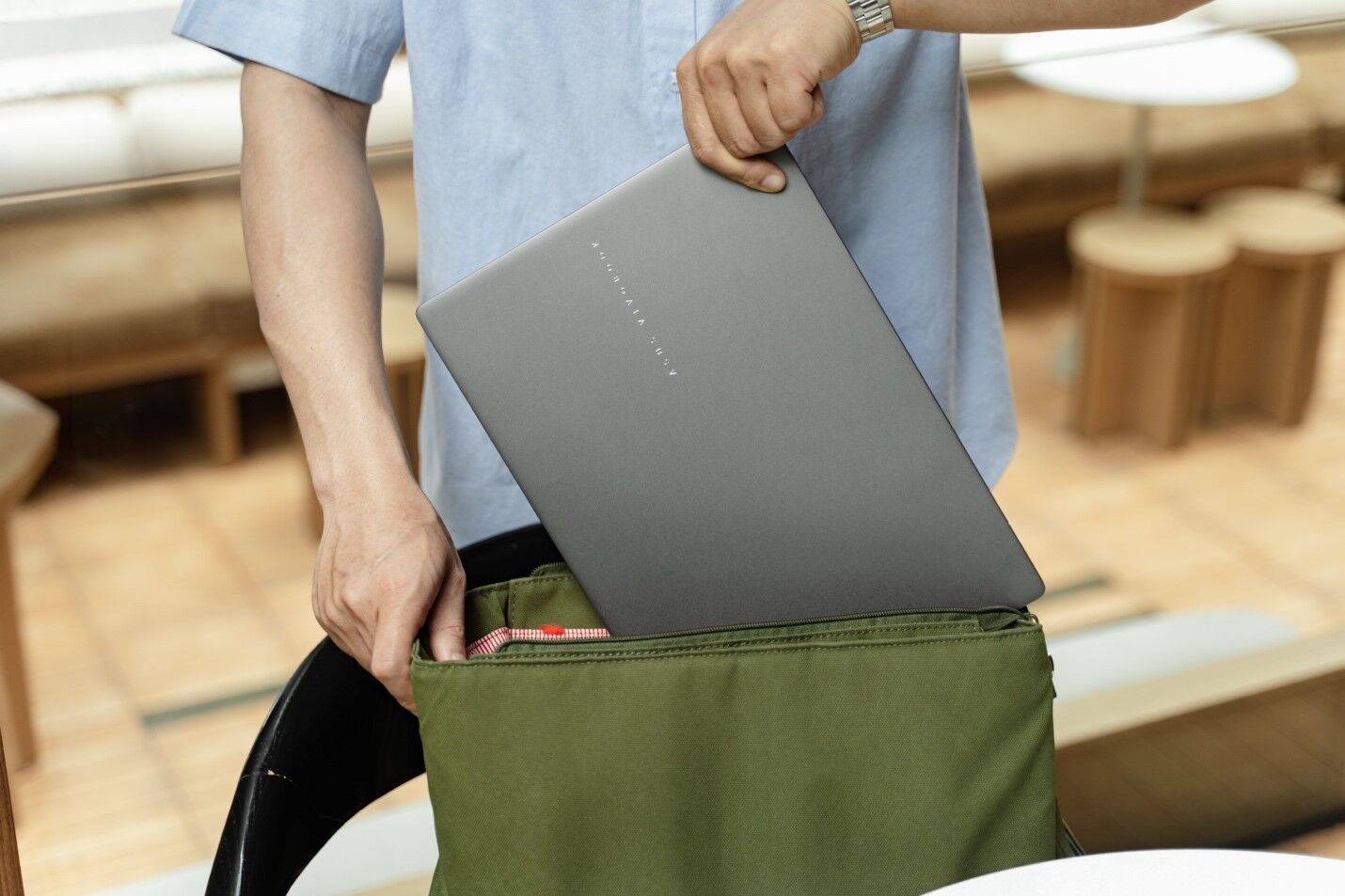 ASUS ra mắt Vivobook S14/S16 mỏng nhẹ với chip Intel Core H-series, thời lượng pin lâu tới 20 giờ ASUS ra mắt Vivobook S14/S16 mỏng nhẹ với chip Intel Core H-series, thời lượng pin lâu tới 20 giờ
