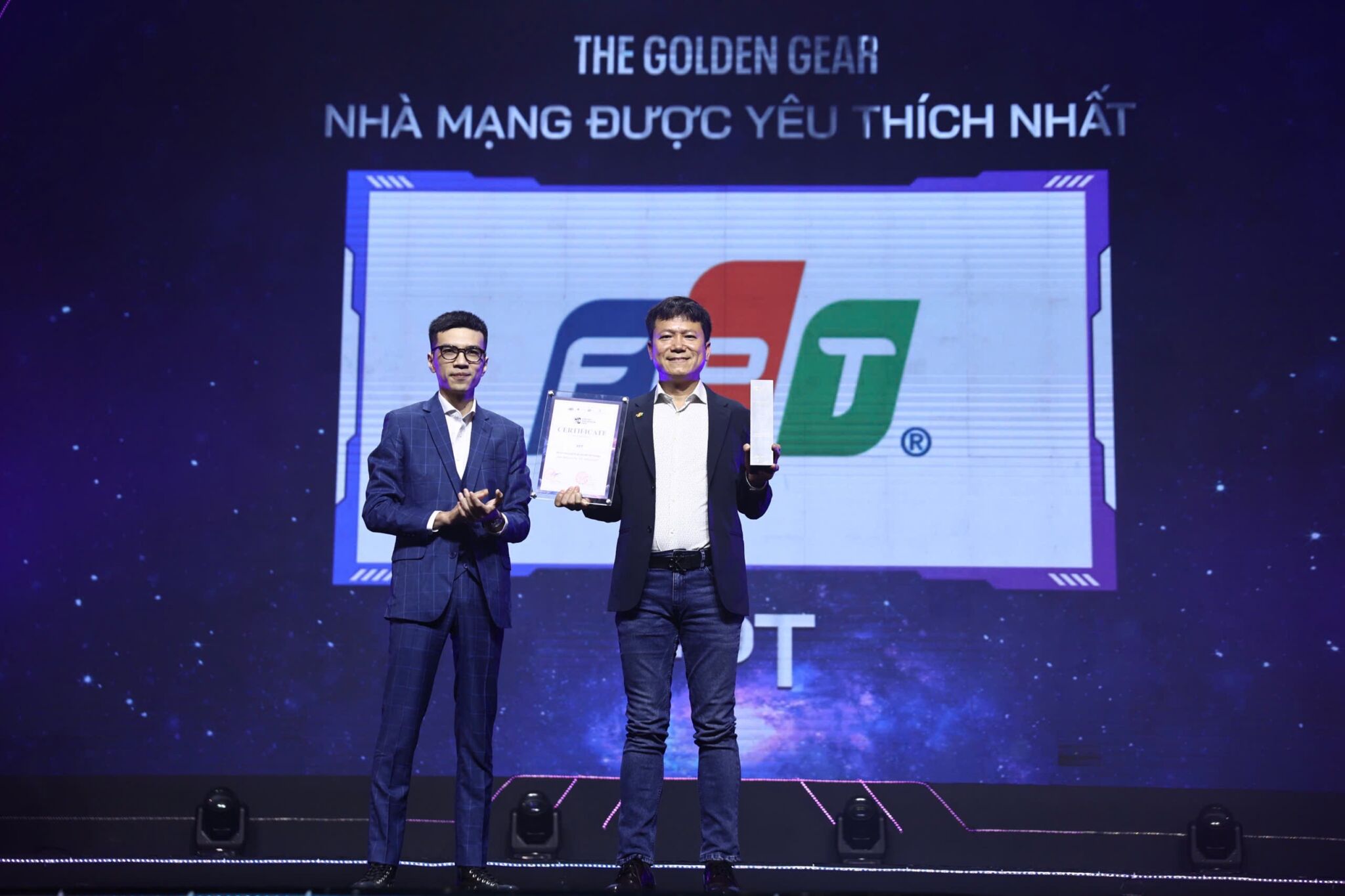 FPT được vinh danh “Nhà mạng được yêu thích nhất” với bình chọn áp đảo từ cộng đồng game thủ FPT được vinh danh “Nhà mạng được yêu thích nhất” với bình chọn áp đảo từ cộng đồng game thủ