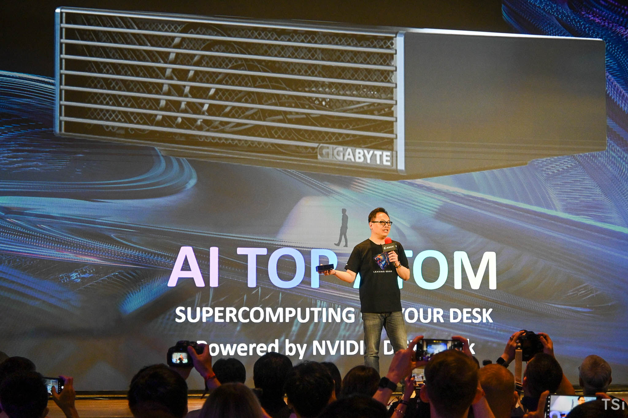 GIGABYTE ra mắt hệ sinh thái AI toàn diện trước thềm Computex 2025 GIGABYTE ra mắt hệ sinh thái AI toàn diện trước thềm Computex 2025