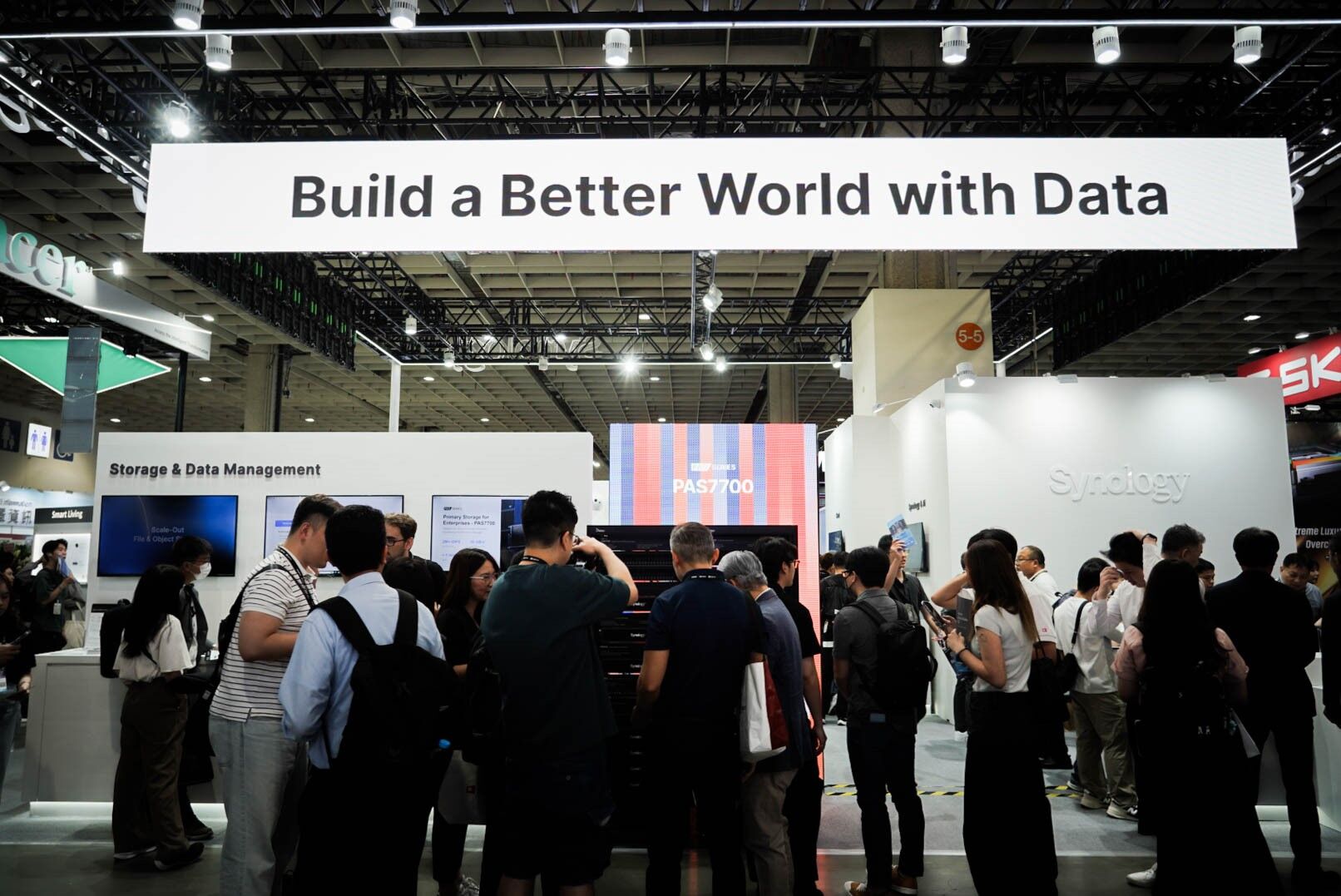 Synology ra mắt giải pháp quản lý dữ liệu toàn diện tại Computex 2025 Synology giới thiệu giải pháp quản lý dữ liệu toàn diện tại COMPUTEX 2025