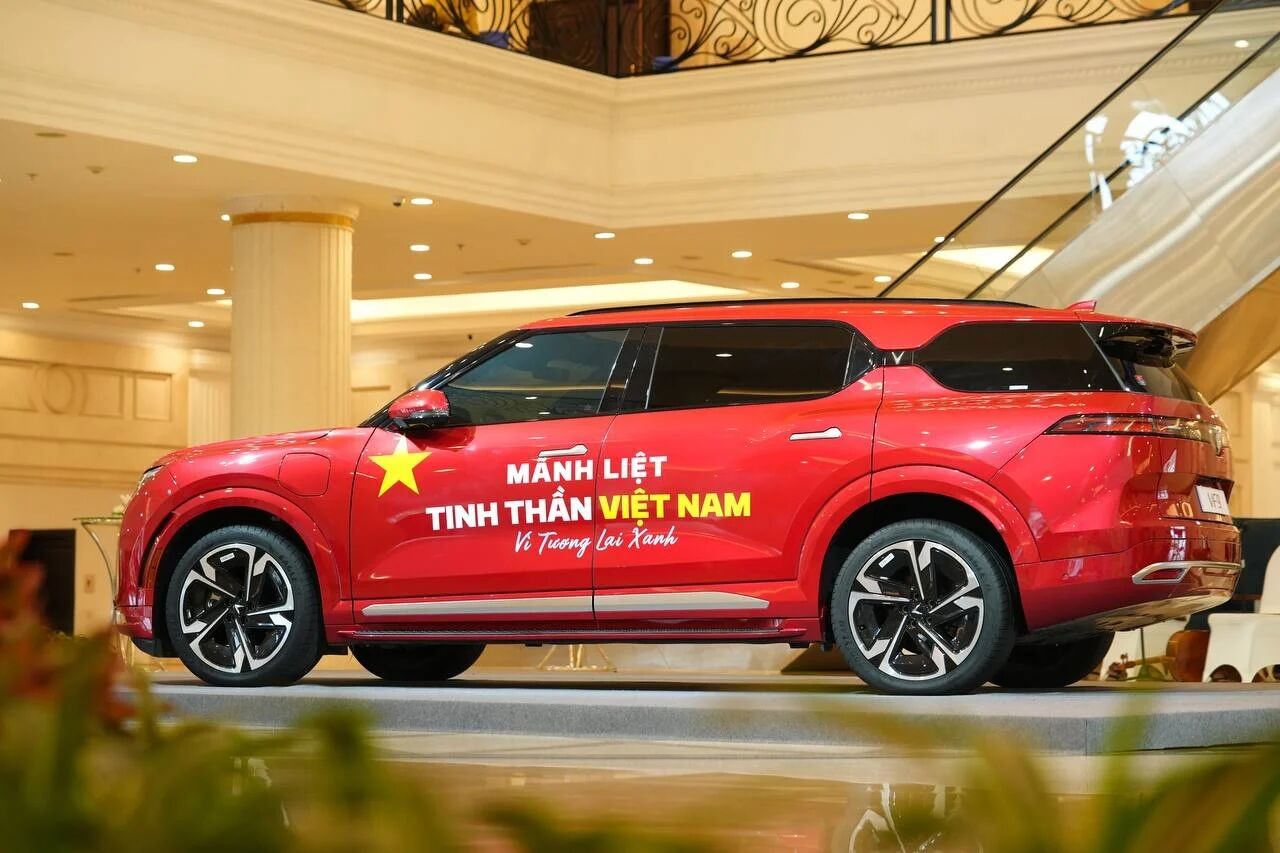 VinFast phát động chiến dịch “Mãnh liệt Tinh thần Việt Nam - Vì tương lai xanh” lần 3 VinFast phát động chiến dịch “Mãnh liệt Tinh thần Việt Nam -vì tương lai xanh” lần 3