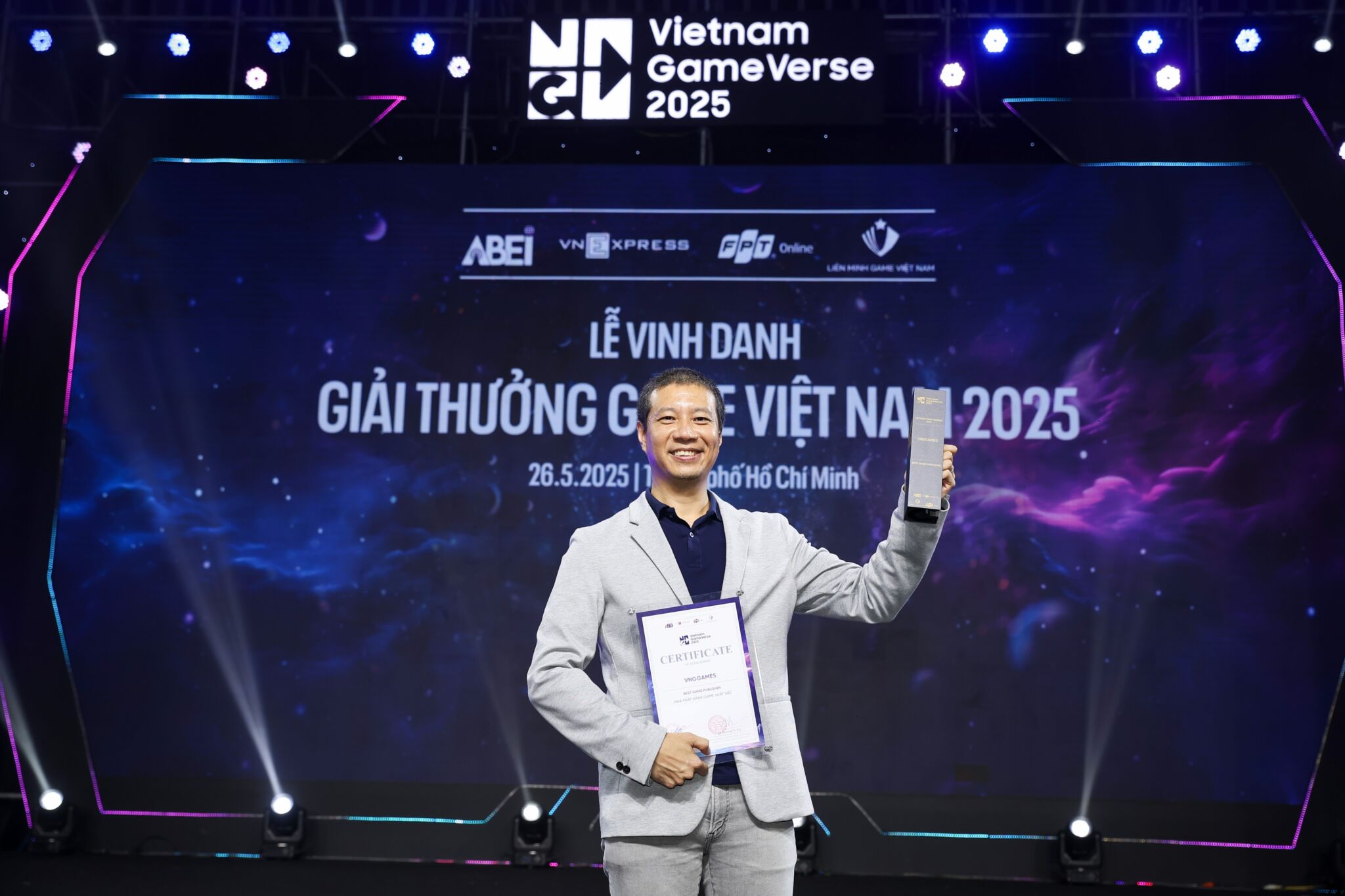 VNGGames giành giải “Nhà phát hành game xuất sắc” 3 năm liên tiếp VNGGames giành giải “Nhà phát hành game xuất sắc” 3 năm liên tiếp