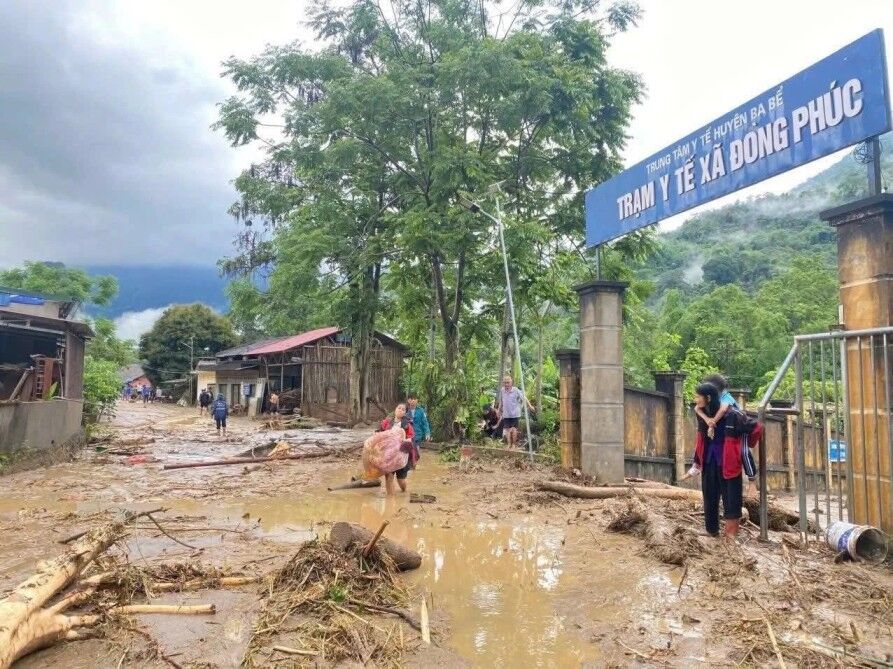 Ban Chỉ đạo Quốc gia về Phòng Chống Thiên Tai gửi 29,6 triệu tin nhắn qua Zalo cảnh báo mưa lớn, ngập lụt, lũ quét và sạt lở Ban Chỉ đạo Quốc gia về Phòng Chống Thiên Tai gửi 29,6 triệu tin nhắn qua Zalo cảnh báo mưa lớn, ngập lụt, lũ quét và sạt lở