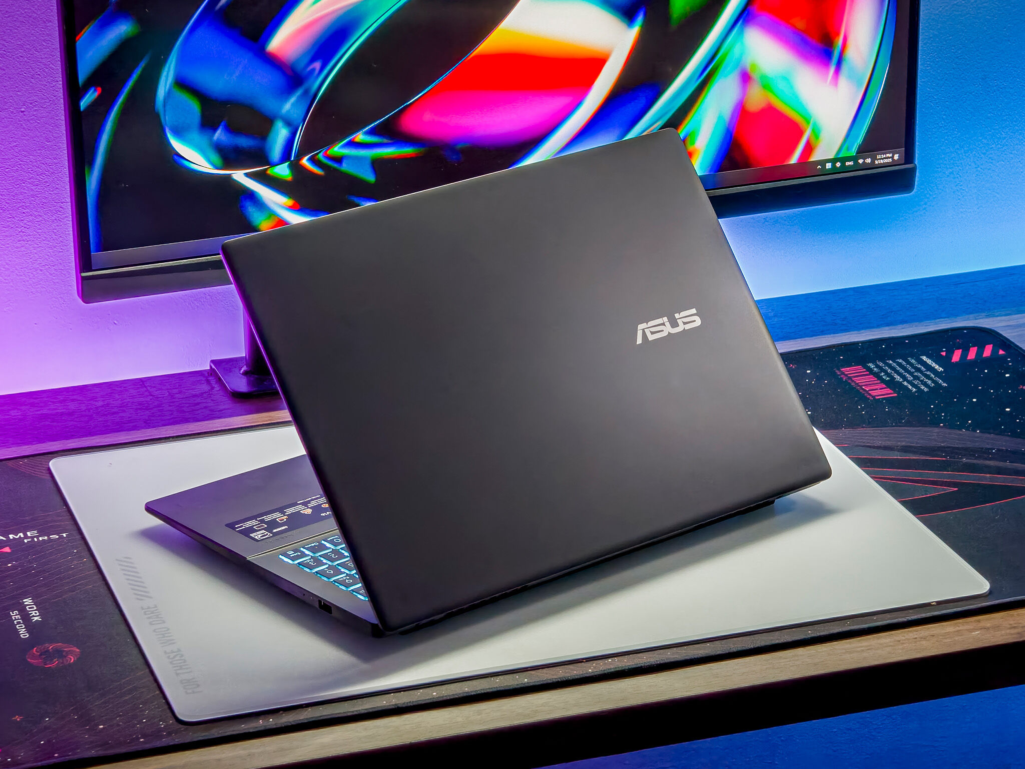ASUS Gaming V16: Laptop gaming AI mỏng nhẹ mạnh mẽ cho học sinh sinh viên ASUS ra mắt ASUS Gaming V16: Laptop gaming AI mỏng nhẹ mạnh mẽ cho học sinh sinh viên