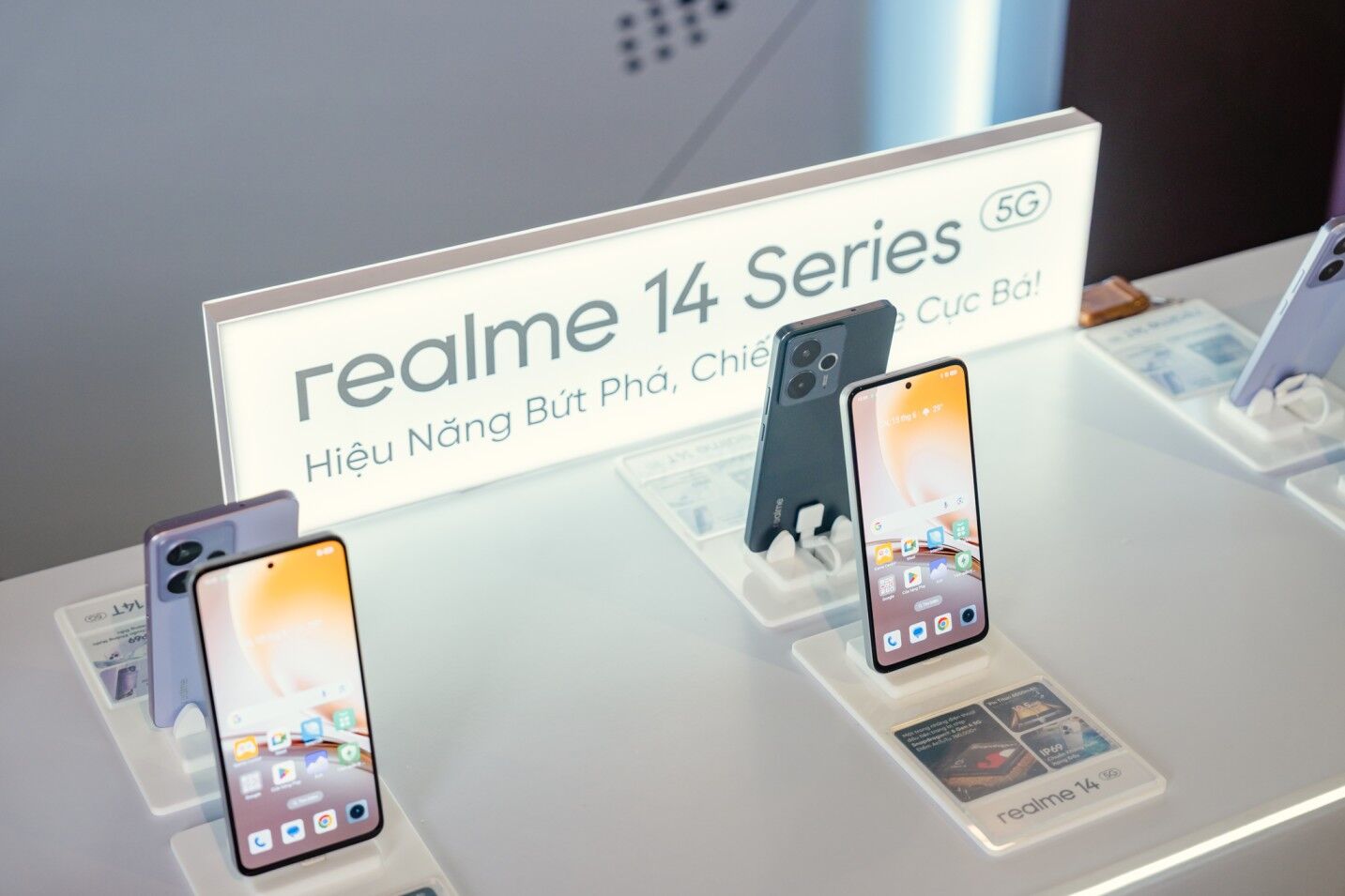 Chung kết realme Cup 2025: Eternity AOV lên ngôi vô địch và hành trình "Make it real" đáng nhớ của cộng đồng esports Việt Nam Chung kết realme Cup 2025: Eternity AOV lên ngôi vô địch và hành trình "Make it real." đáng nhớ của cộng đồng esports Việt Nam