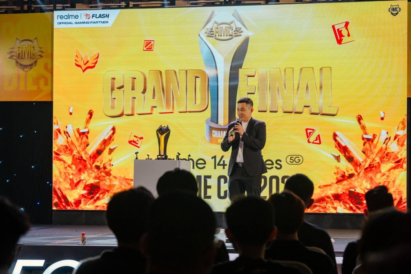 Chung kết realme Cup 2025: Eternity AOV lên ngôi vô địch và hành trình "Make it real" đáng nhớ của cộng đồng esports Việt Nam Chung kết realme Cup 2025: Eternity AOV lên ngôi vô địch và hành trình "Make it real." đáng nhớ của cộng đồng esports Việt Nam