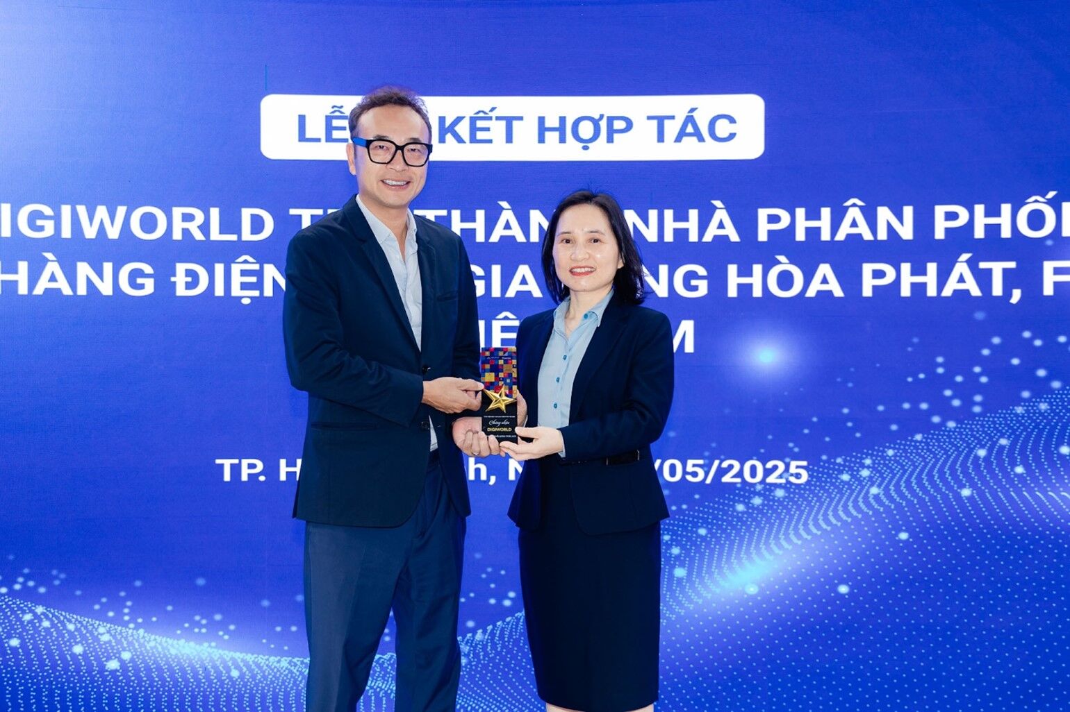 Digiworld phân phối các sản phẩm điện máy Hòa Phát & Funiki trên toàn quốc Digiworld chính thức trở thành nhà phân phối các sản phẩm điện máy Hòa Phát & Funiki trên toàn quốc