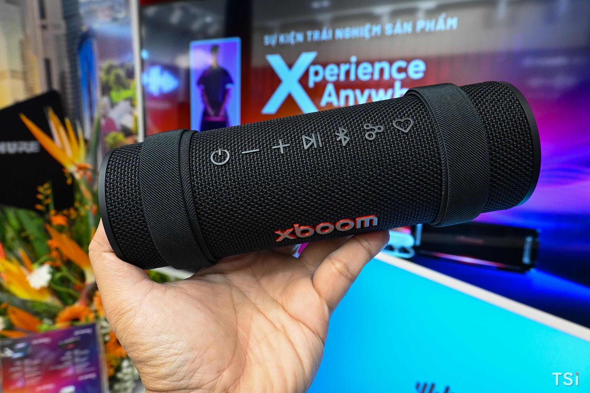 LG ra mắt 2 dòng sản phẩm phong cách sống xboom AI và StanbyME 2