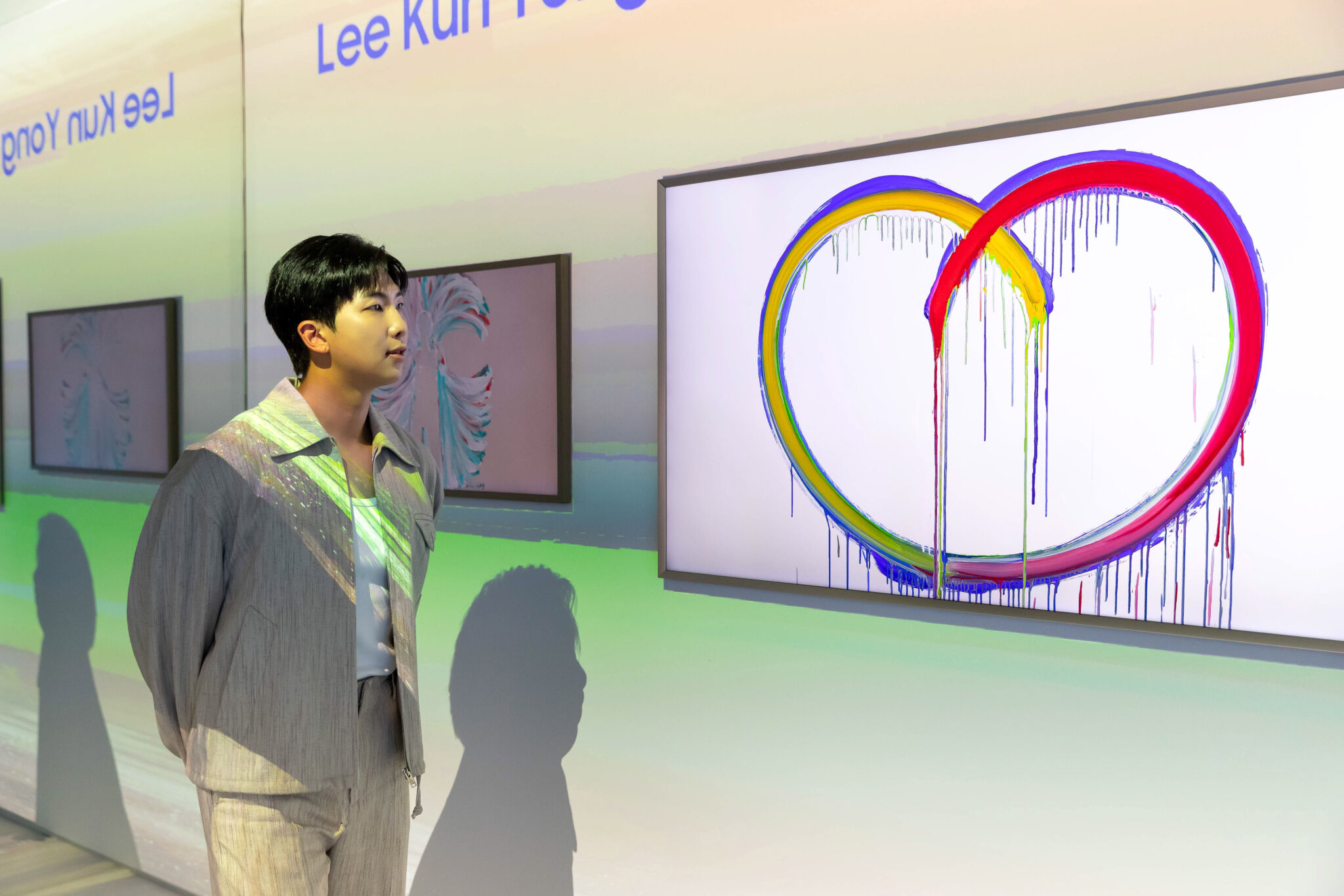 RM (BTS) trở thành Đại sứ Toàn cầu của Samsung Art TV RM (BTS) trở thành Đại sứ Toàn cầu của Samsung Art TV