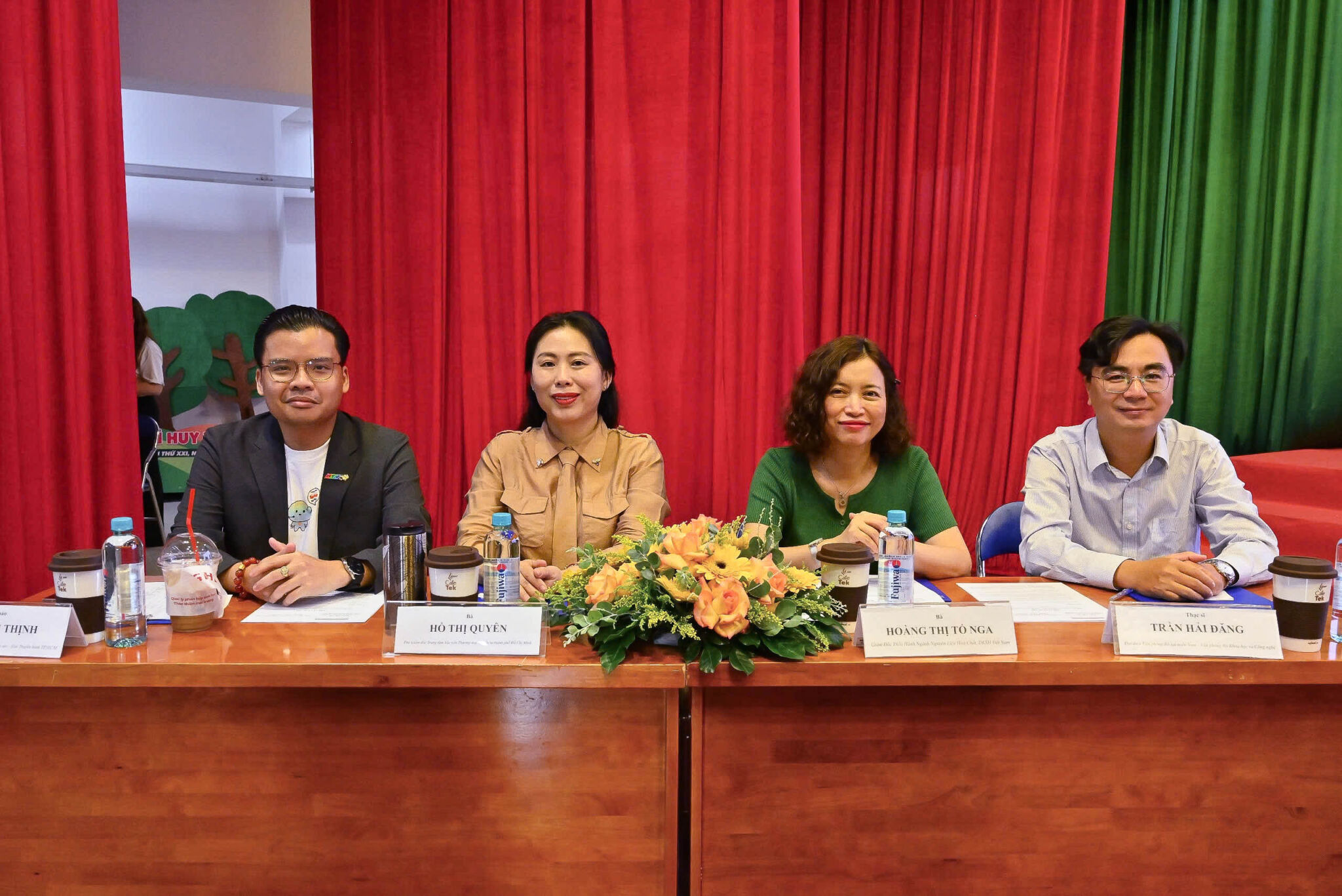 Cuộc thi “Sáng tạo vì Tương Lai 2025 - THE NEXT INNOVATOR 2025” chính thức khép lại với màn tranh tài bùng nổ của các nhà khoa học nhí Cuộc thi “Sáng tạo vì Tương Lai 2025 - THE NEXT INNOVATOR 2025” chính thức khép lại với màn tranh tài bùng nổ của các nhà khoa học nhí