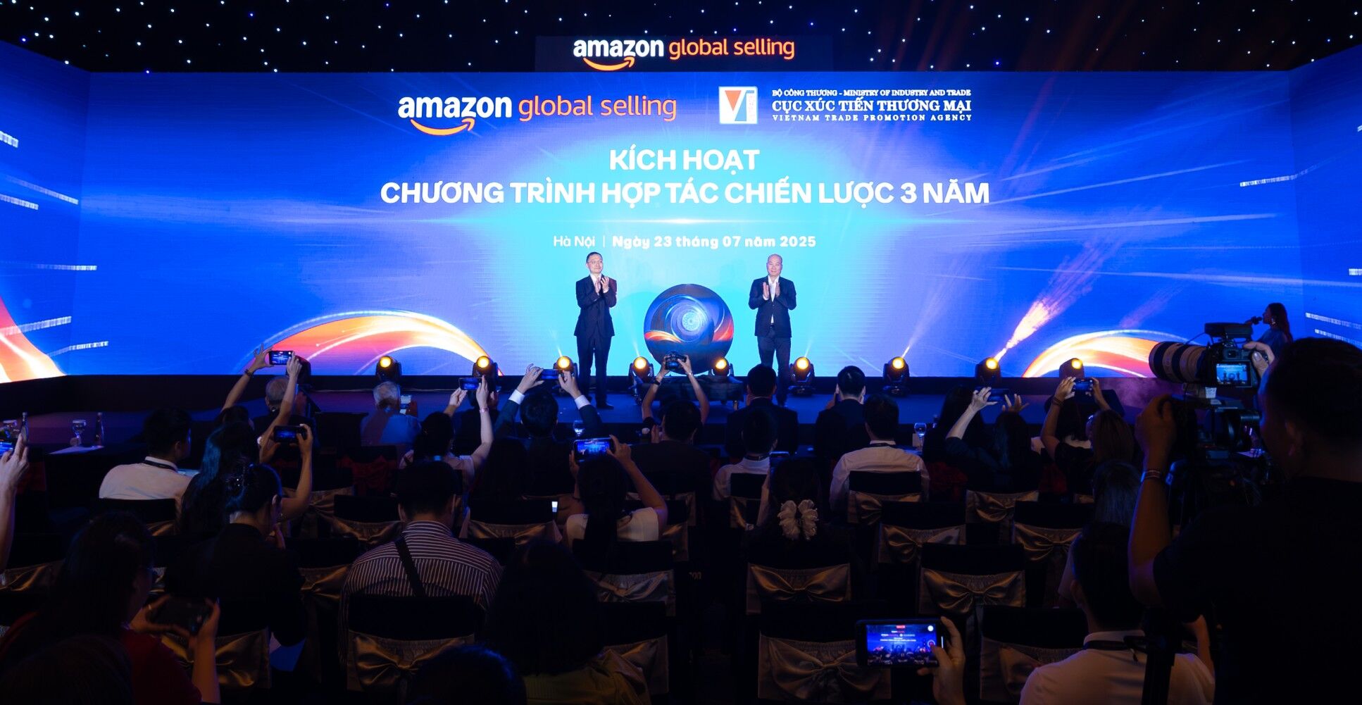 Amazon Global Selling và Cục Xúc tiến thương mại - Bộ Công Thương thiết lập quan hệ đối tác 3 năm cùng thúc đẩy sáng kiến "Thương Hiệu Việt Tăng trưởng Toàn Cầu" Amazon Global Selling và Cục Xúc tiến thương mại - Bộ Công Thương thiết lập quan hệ đối tác 3 năm cùng thúc đẩy sáng kiến "Thương Hiệu Việt Tăng trưởng Toàn Cầu"