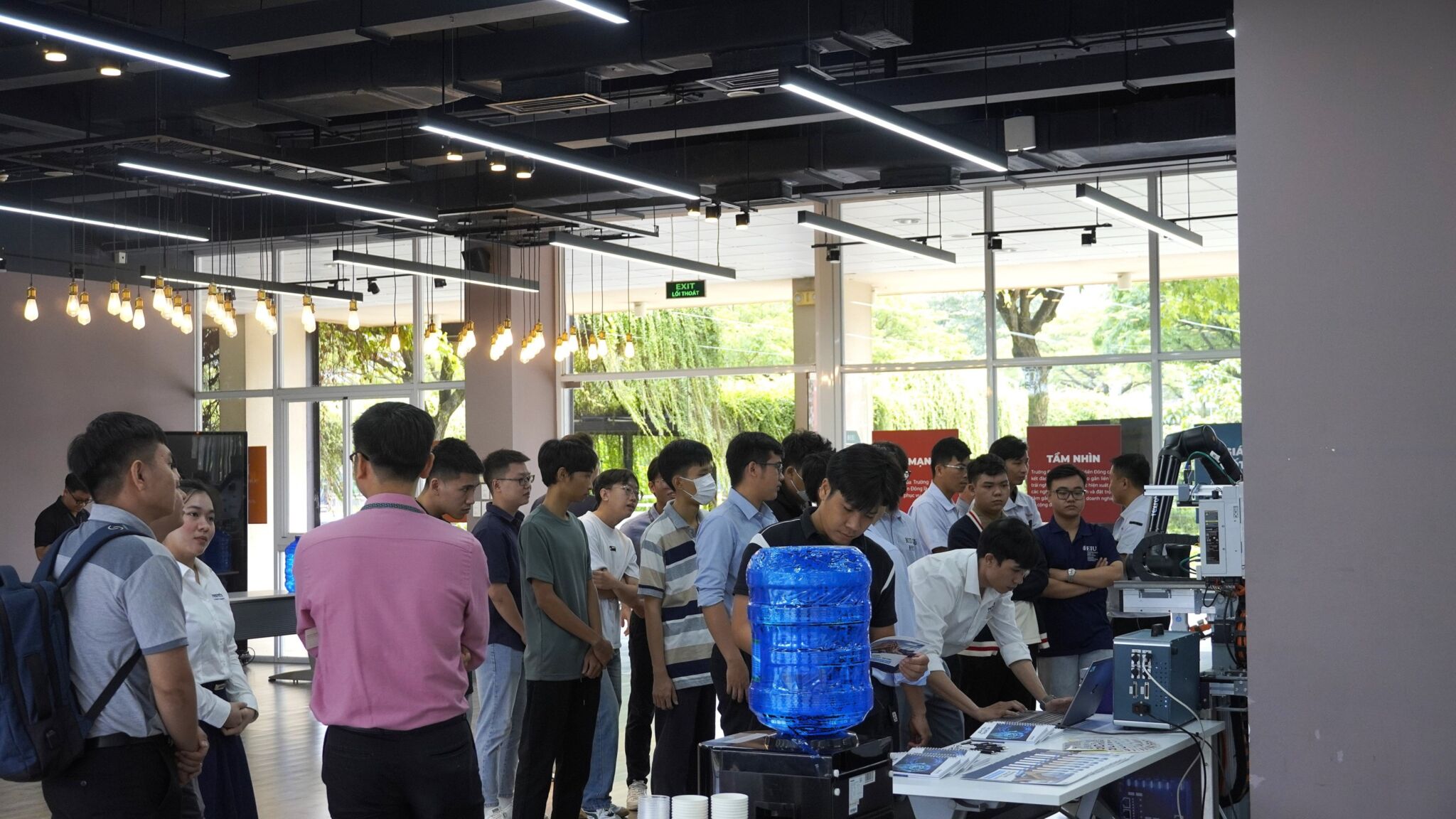 Bosch Rexroth và Trung tâm Đổi mới sáng tạo Công nghiệp 4.0 (IIC) hợp tác kiến tạo nền tảng cho Nhà máy thông minh Bosch Rexroth và Trung tâm Đổi mới sáng tạo Công nghiệp 4.0 (IIC) hợp tác kiến tạo nền tảng cho Nhà máy thông minh