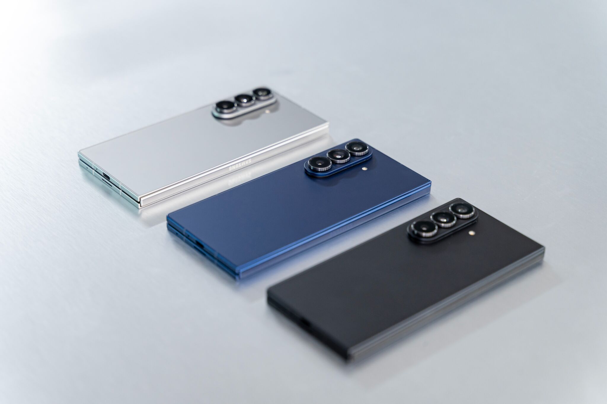 CellphoneS mở đặt trước Galaxy Z Fold7 và Flip7, ưu đãi 5 triệu thu cũ lên đời kèm quà 8 triệu CellphoneS mở đặt trước Galaxy Z Fold7 và Flip7, ưu đãi 5 triệu thu cũ lên đời kèm quà 8 triệu