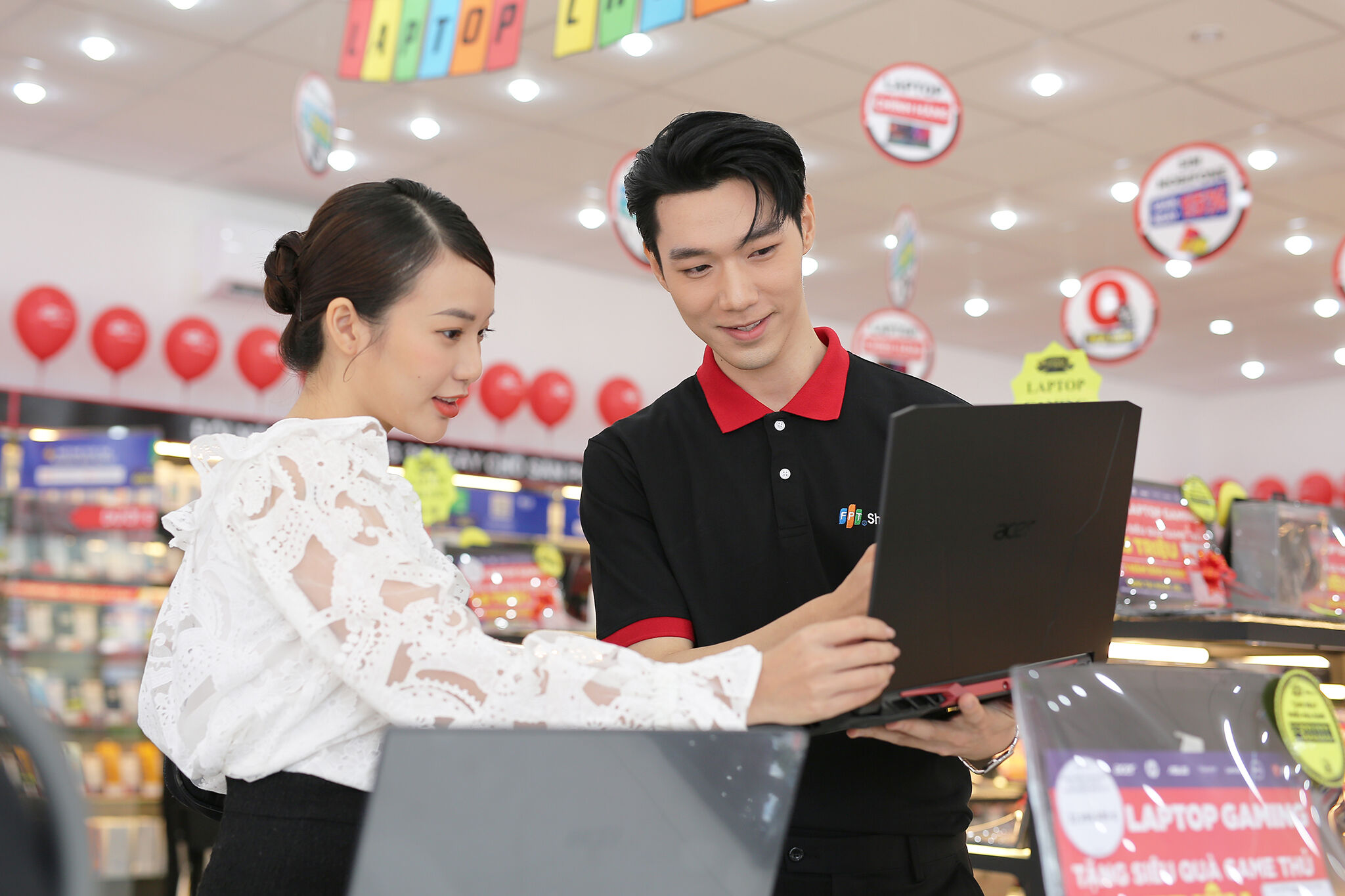 Mạng di động FPT trao học bổng có tổng giá trị đến 480 triệu đồng Mạng di động FPT trao học bổng có tổng giá trị đến 480 triệu đồng