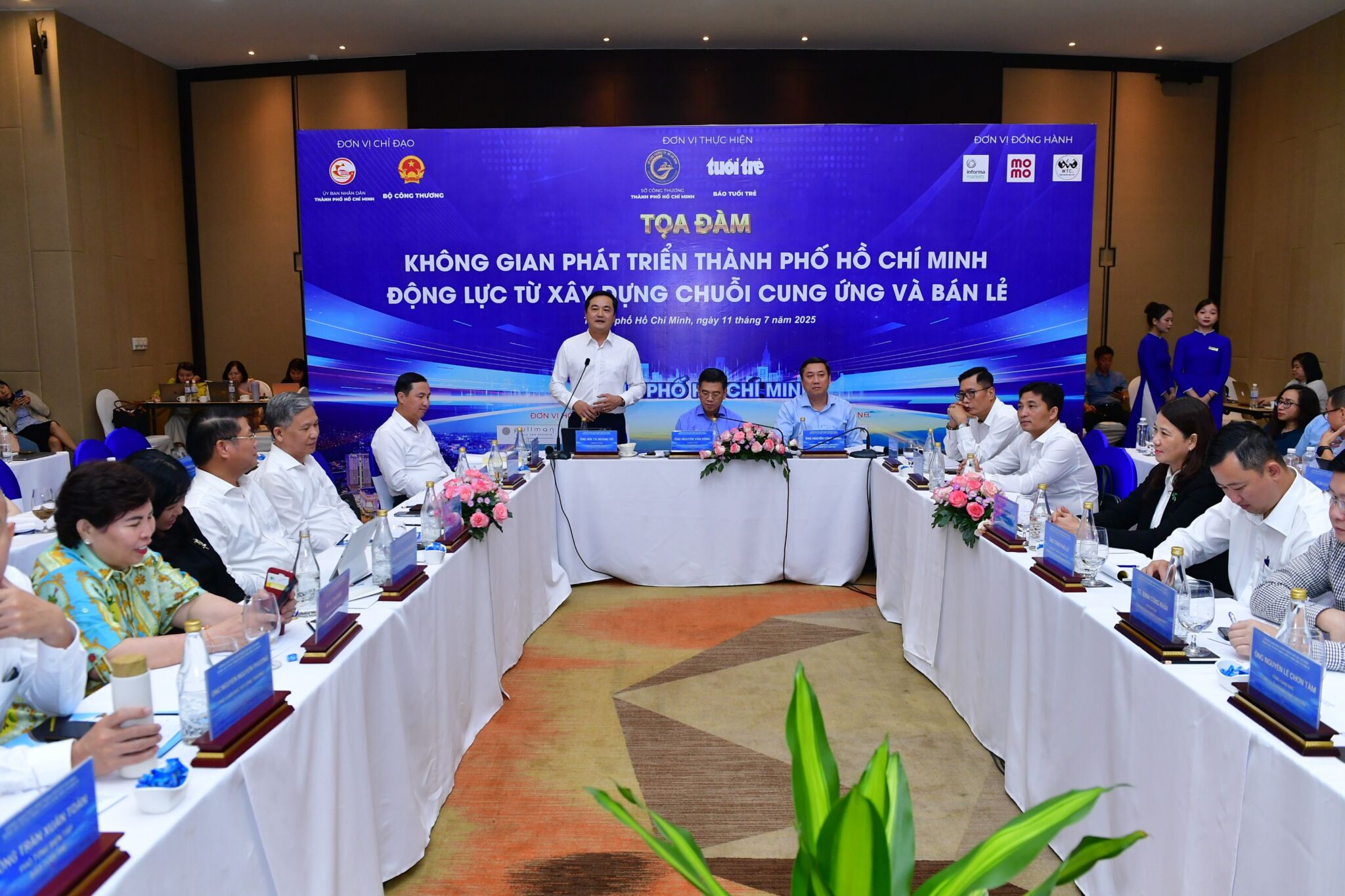 Bộ giải pháp tài chính từ MoMo giúp tiểu thương gỡ ba nút thắt: Thanh toán – vận hành – tín dụng Bộ giải pháp tài chính từ MoMo giúp tiểu thương gỡ ba nút thắt: Thanh toán – vận hành – tín dụng