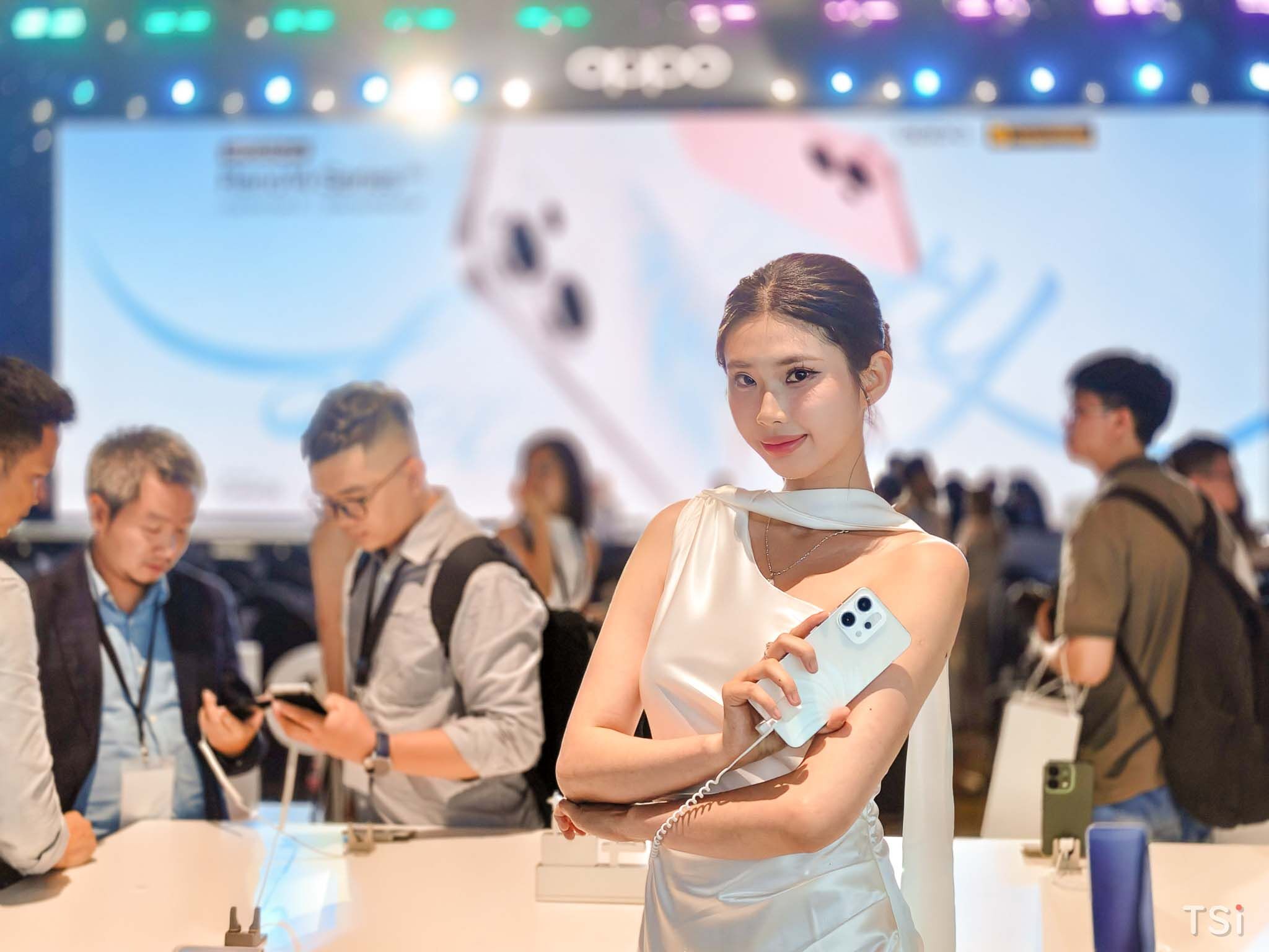 Chuyên Gia Chân Dung AI - OPPO Reno14 Series chính thức ra mắt tại Việt Nam
