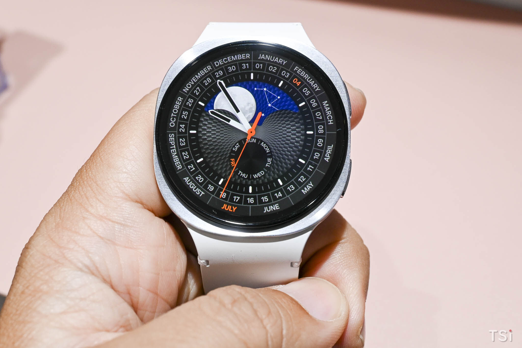 Samsung Galaxy Watch8 Series: Trải nghiệm thoải mái tối ưu, từ giấc ngủ đến luyện tập Samsung Galaxy Watch8 Series: Trải nghiệm thoải mái tối ưu, từ giấc ngủ đến luyện tập