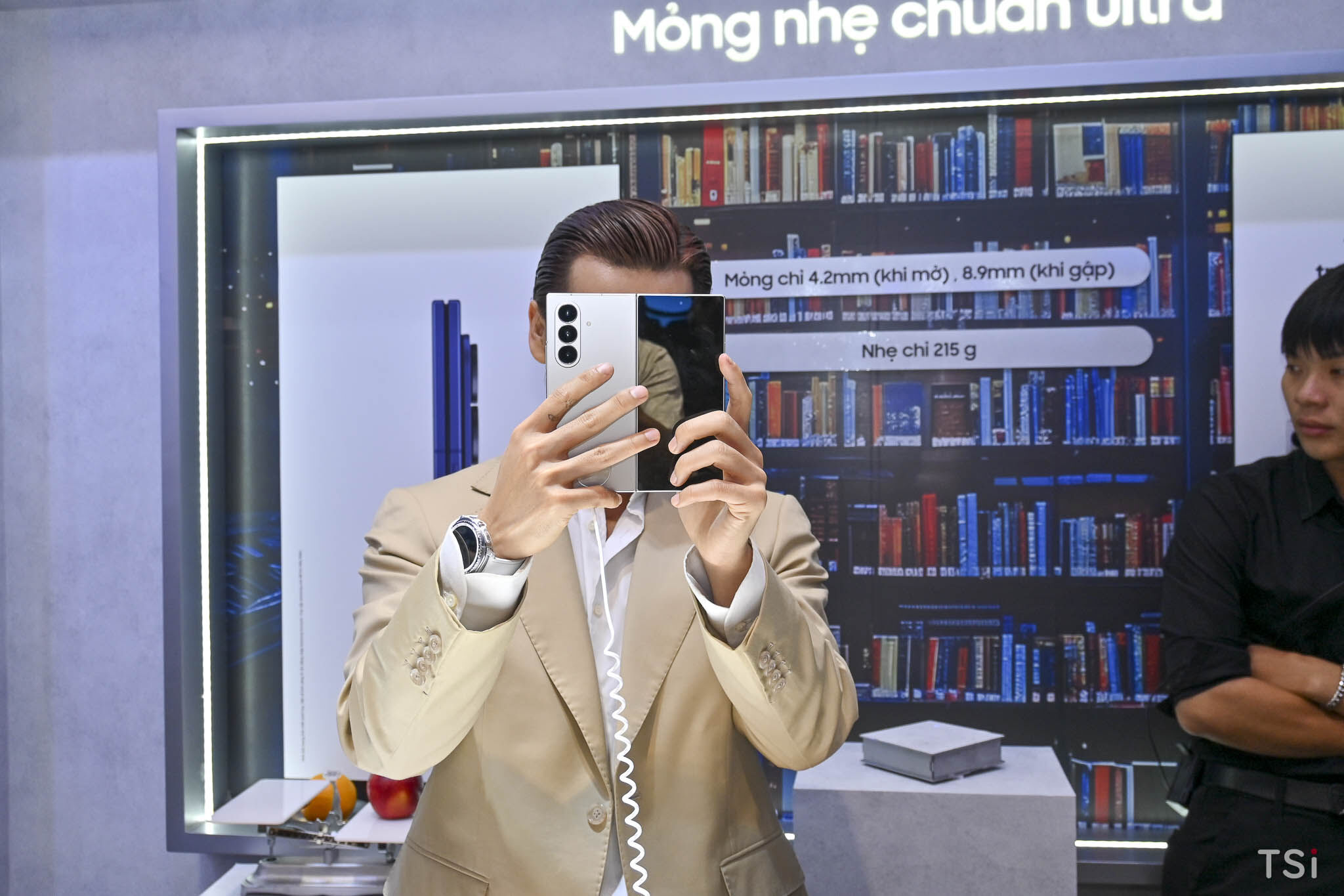 Samsung Galaxy Z Fold7 ra mắt, giá từ 47 triệu đồng Samsung Galaxy Z Fold7 ra mắt, giá từ 47 triệu đồng