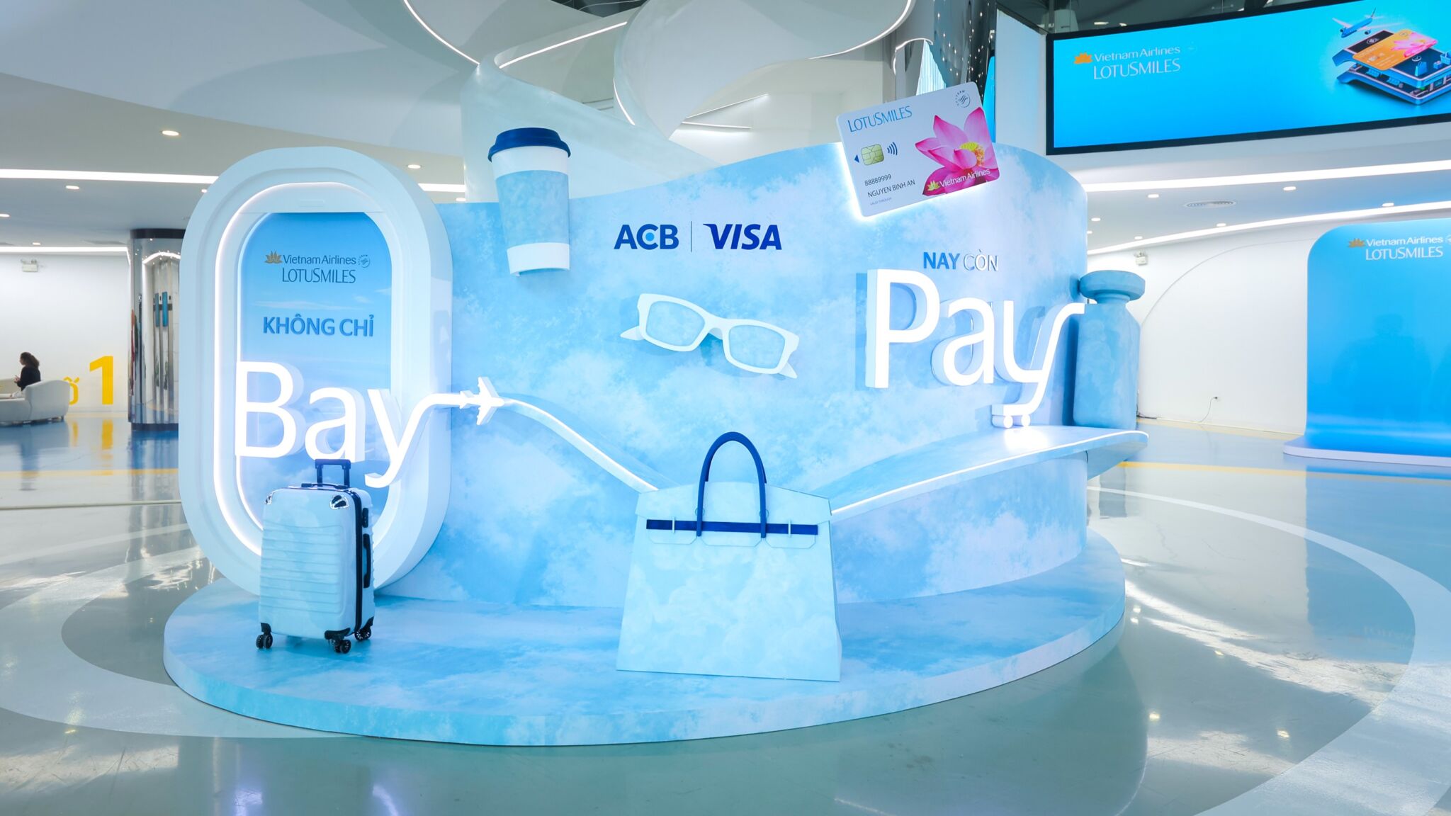 Vietnam Airlines hợp tác cùng ACB và Visa ra mắt thẻ hội viên tích hợp thanh toán Lotusmiles Pay Vietnam Airlines hợp tác cùng ACB và Visa ra mắt thẻ hội viên tích hợp thanh toán Lotusmiles Pay