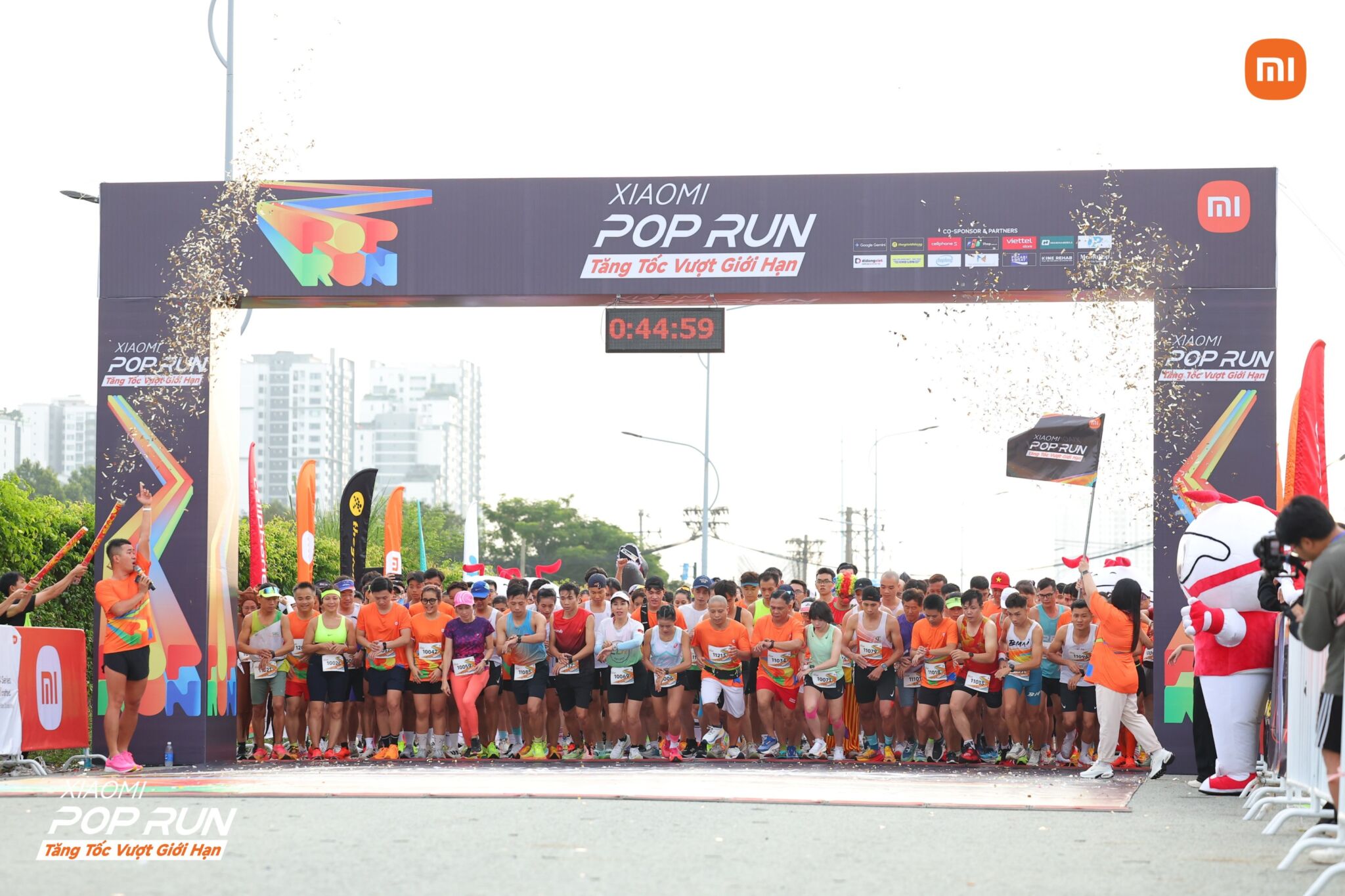 Xiaomi POP Run trở lại, hơn 15.000 Smart Band 10 bán ra sau 1 tháng Xiaomi POP Run chính thức trở lại, đánh dấu hơn 15.000 thiết bị Xiaomi Smart Band 10 được bán ra chỉ sau 1 tháng