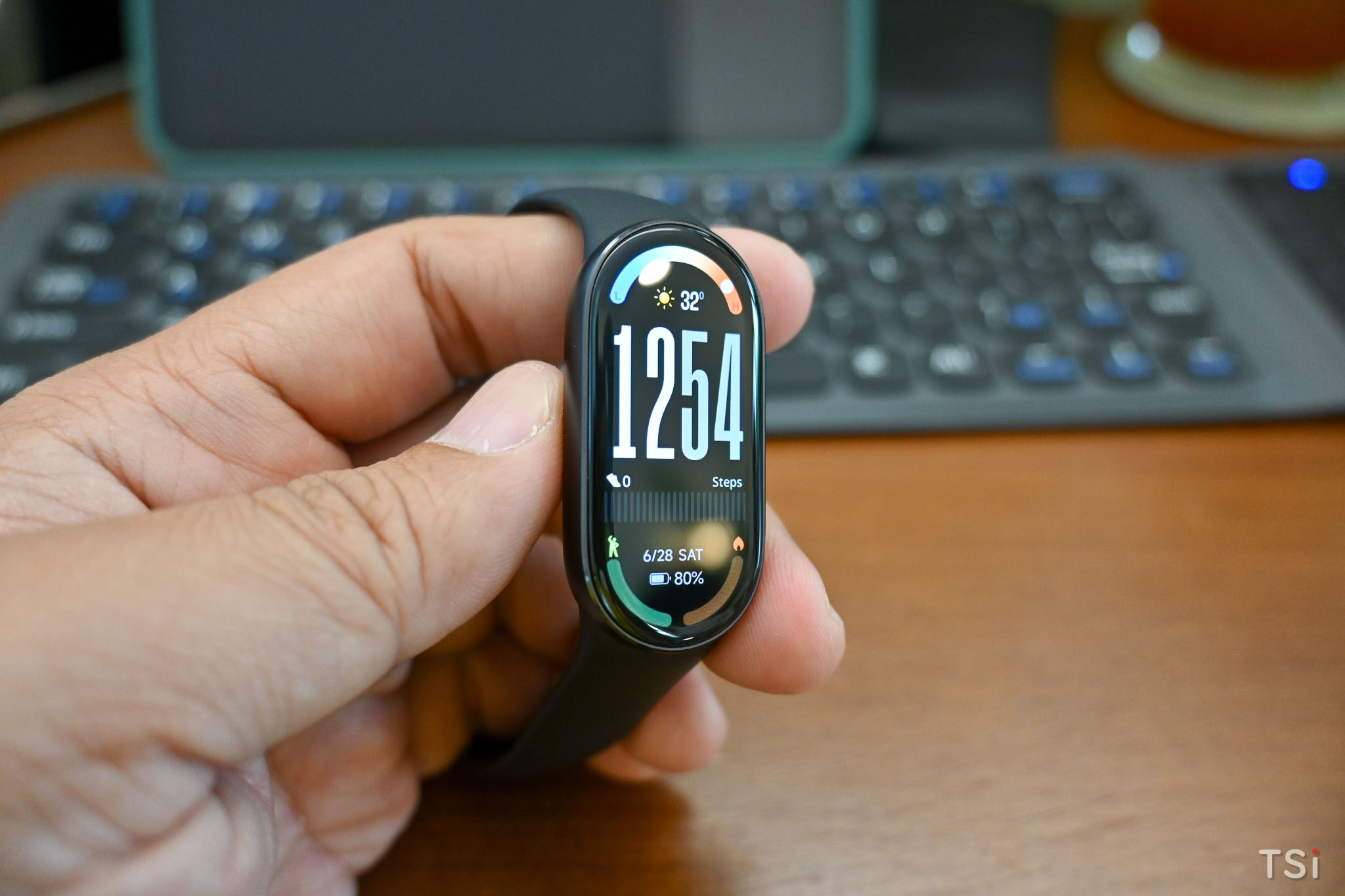 Xiaomi Smart Band 10: đủ nhẹ, đủ tính năng với giá hợp lý Xiaomi Smart Band 10: đủ nhẹ, đủ tính năng với giá hợp lý