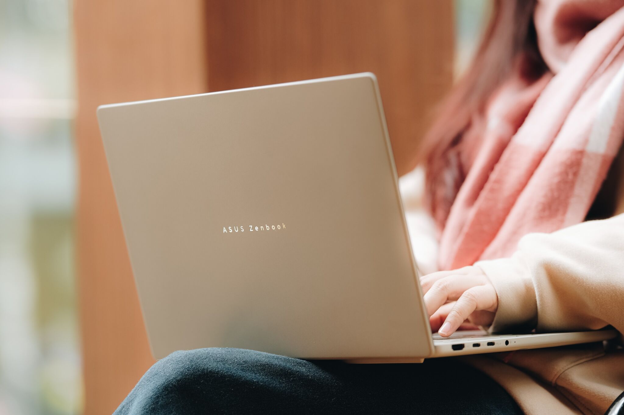 ASUS sẵn sàng cho mùa tựu trường 2025 với loạt laptop AI mỏng nhẹ, hiệu năng cao ASUS sẵn sàng cho mùa tựu trường 2025 với loạt laptop AI mỏng nhẹ, hiệu năng cao