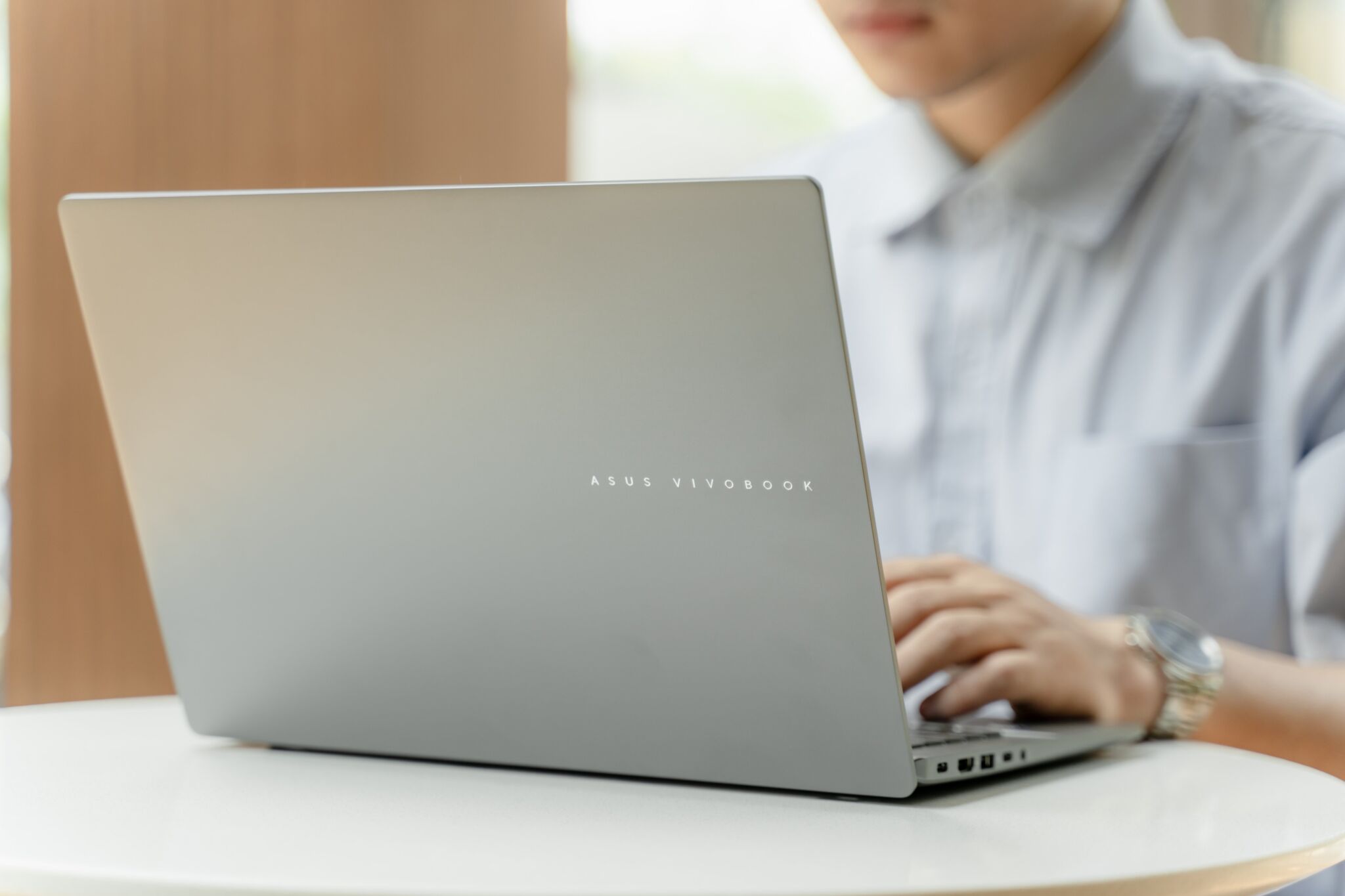ASUS sẵn sàng cho mùa tựu trường 2025 với loạt laptop AI mỏng nhẹ, hiệu năng cao ASUS sẵn sàng cho mùa tựu trường 2025 với loạt laptop AI mỏng nhẹ, hiệu năng cao