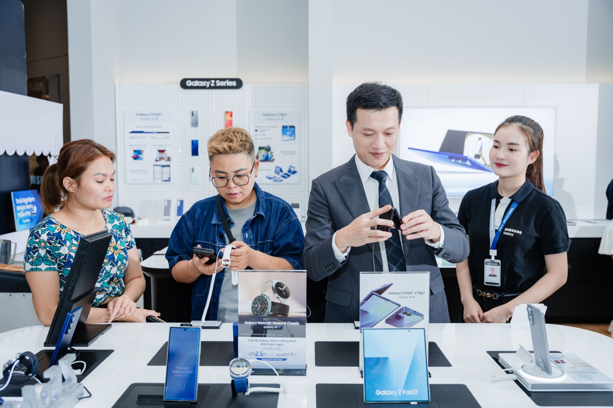Galaxy Z Fold7 và Flip7: Dẫn đầu kỷ nguyên mới của smartphone gập