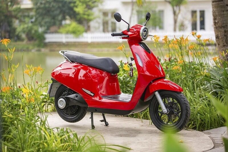 VinFast bảo hành chính hãng 6 năm cho xe - 8 năm cho pin xe máy điện