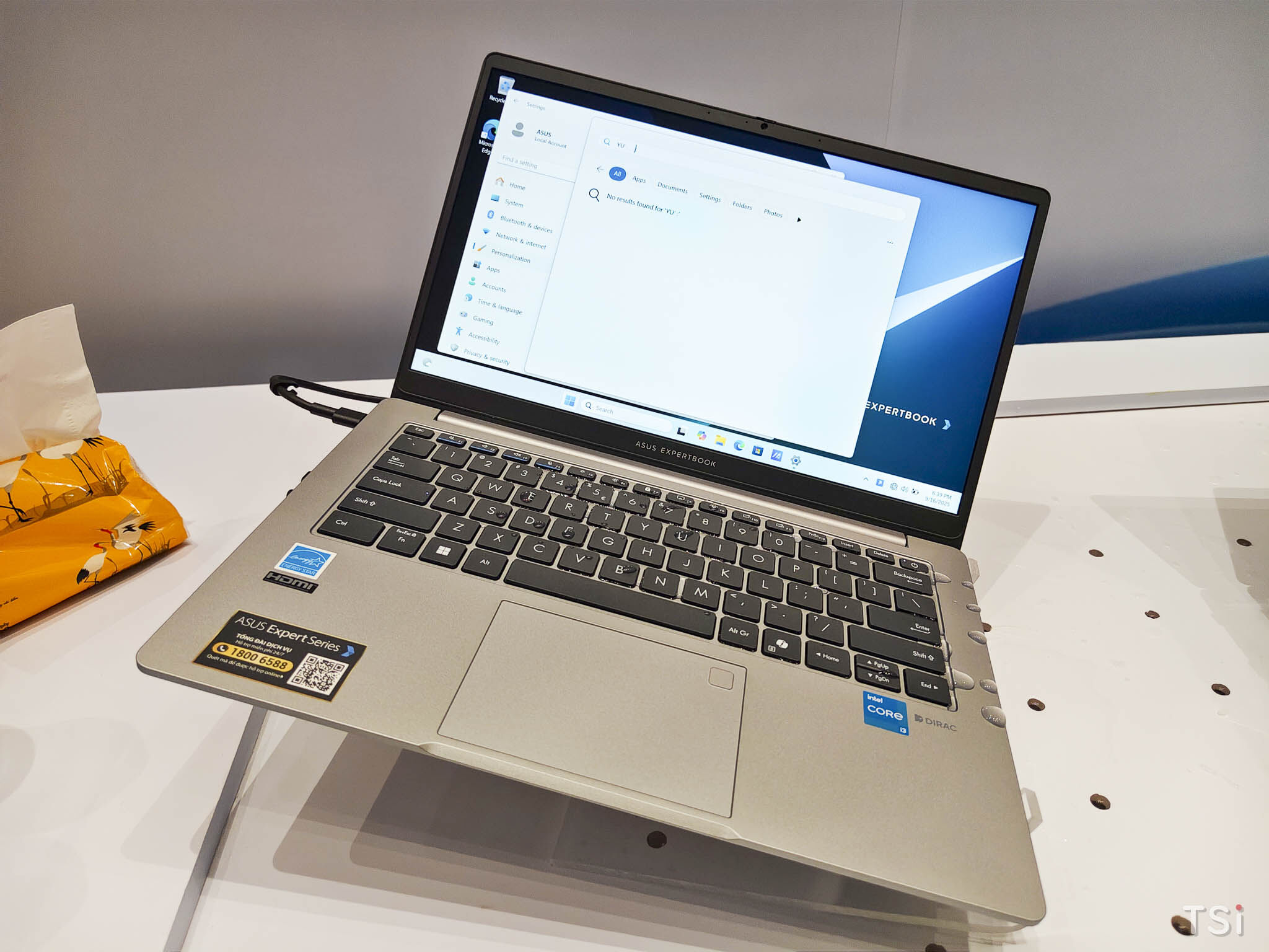ASUS giới thiệu dãy laptop Expert Series giúp doanh nghiệp Việt bứt phá trong kỷ nguyên AI
