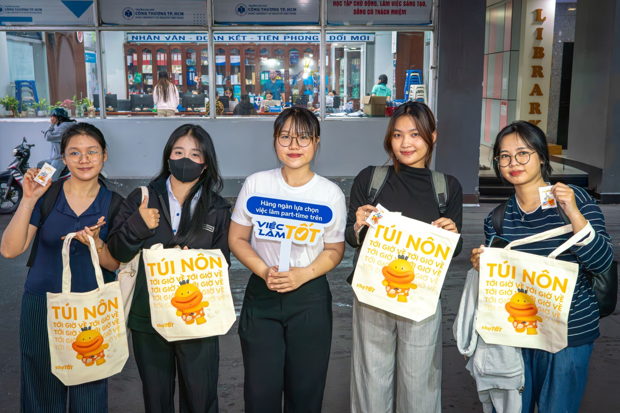 “Vạn sự khởi đầu Tốt”, lời cam kết đồng hành cùng sinh viên của Chợ Tốt