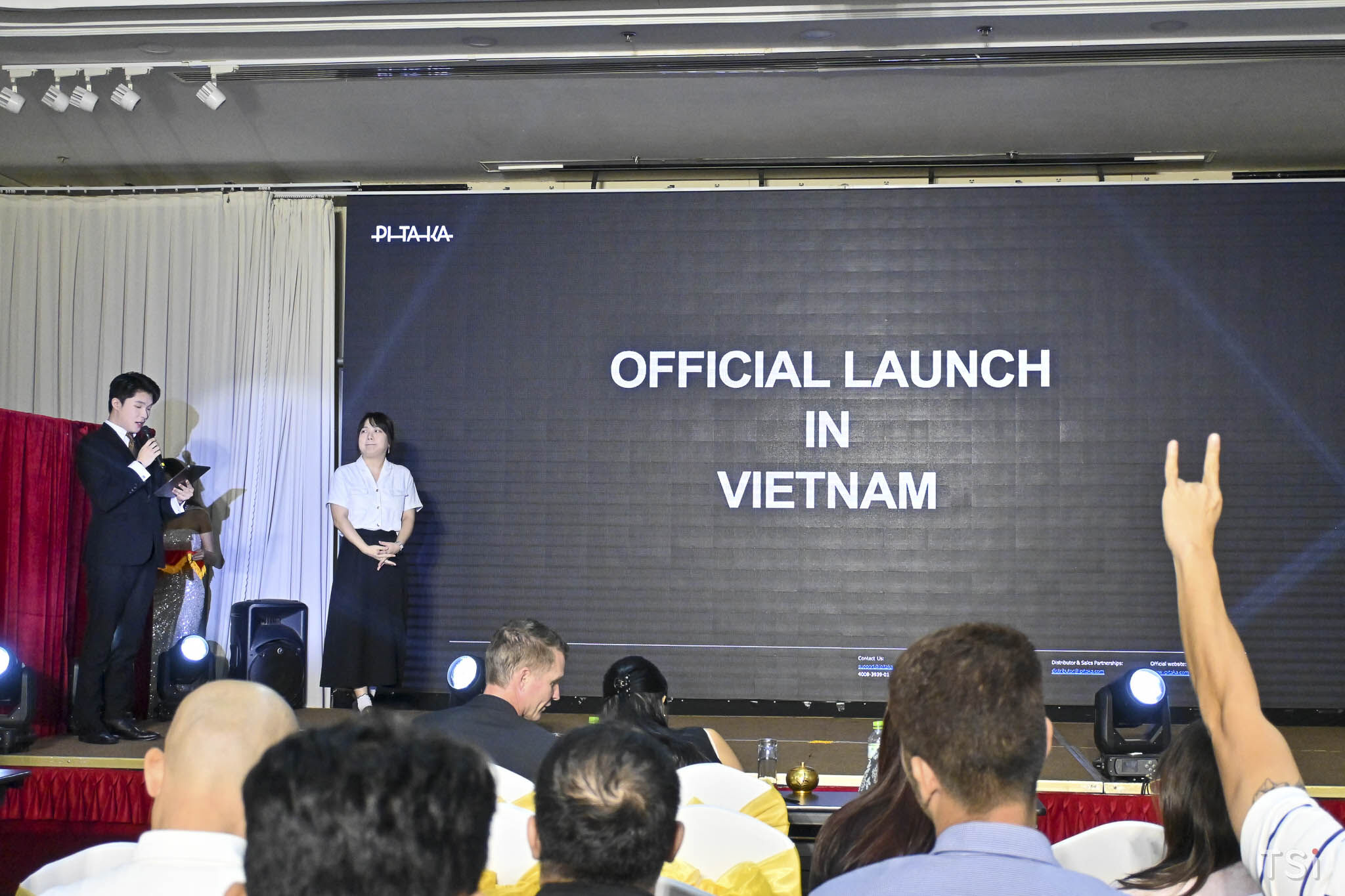 PITAKA tiến vào thị trường Việt thông qua Nhà phân phối DTR