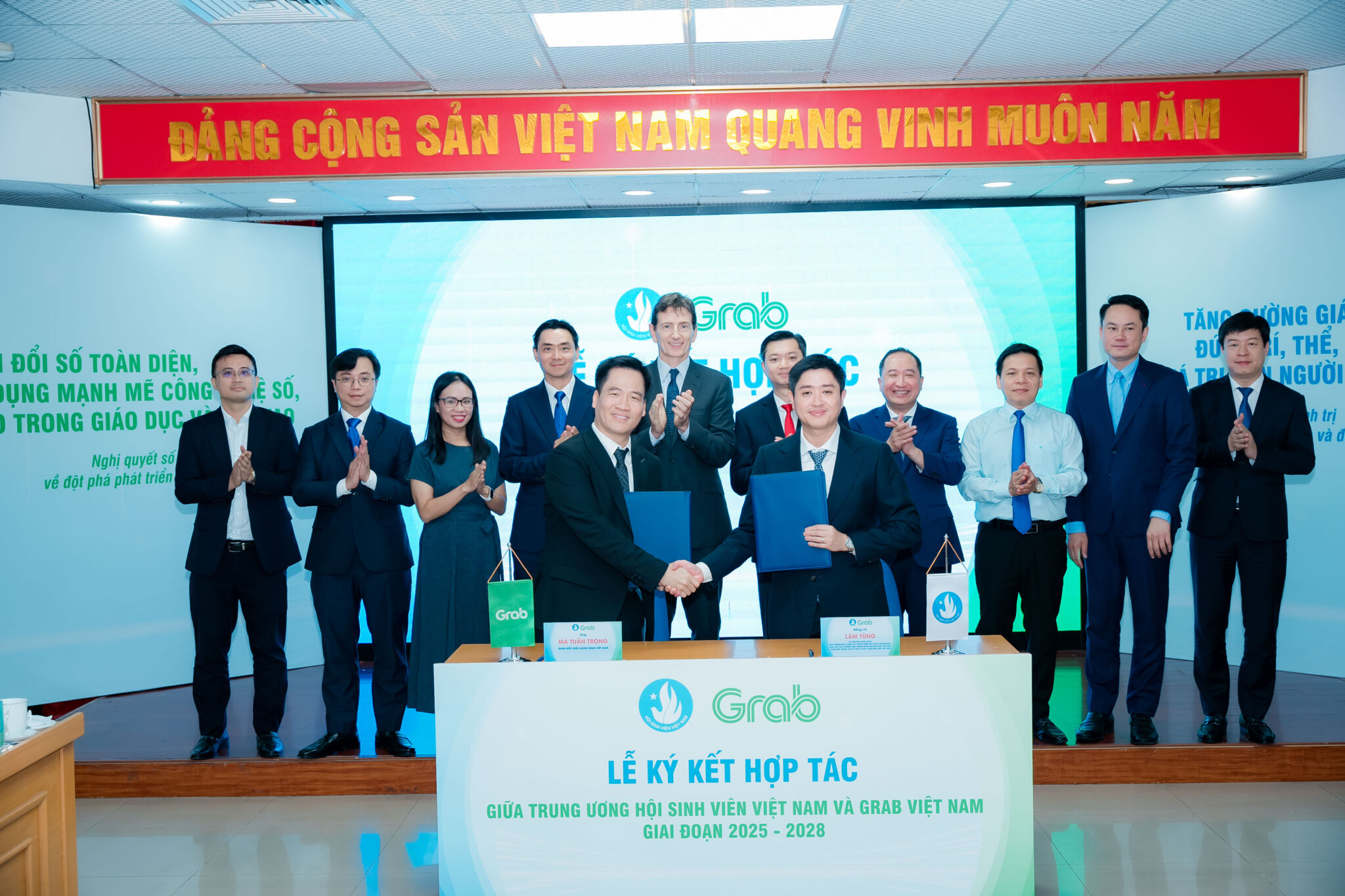Grab nâng cao kỹ năng chuyển đổi số cho sinh viên và thanh niên Việt Nam Trung ương Hội Sinh viên Việt Nam và Grab Việt Nam hợp tác nhằm nâng cao kỹ năng chuyển đổi số cho sinh viên và thanh niên Việt Nam