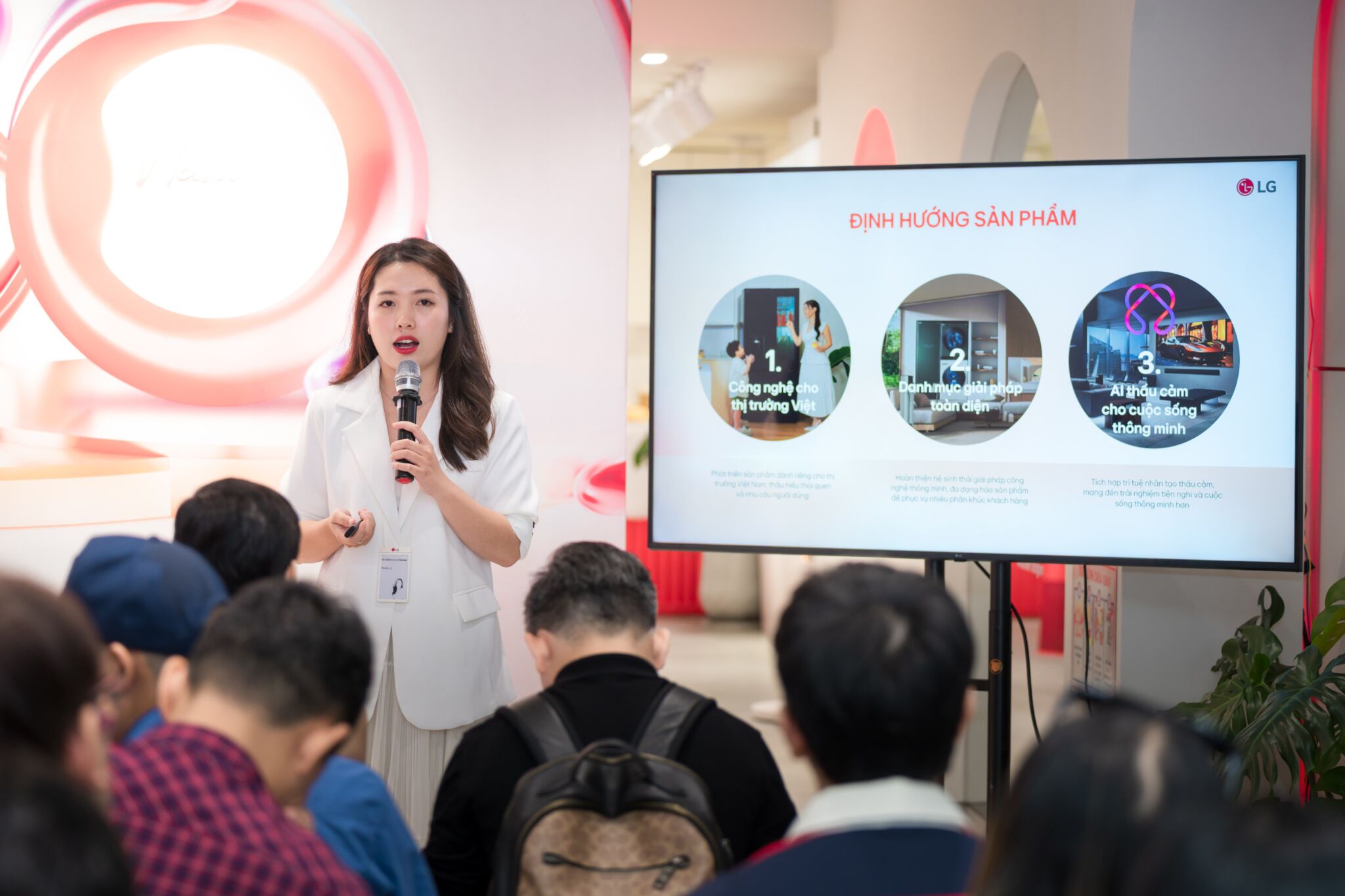 LG Electronics đánh dấu 30 năm phát triển tại Việt Nam LG Electronics Việt Nam: 30 năm đổi mới sáng tạo, nâng tầm cuộc sống Việt