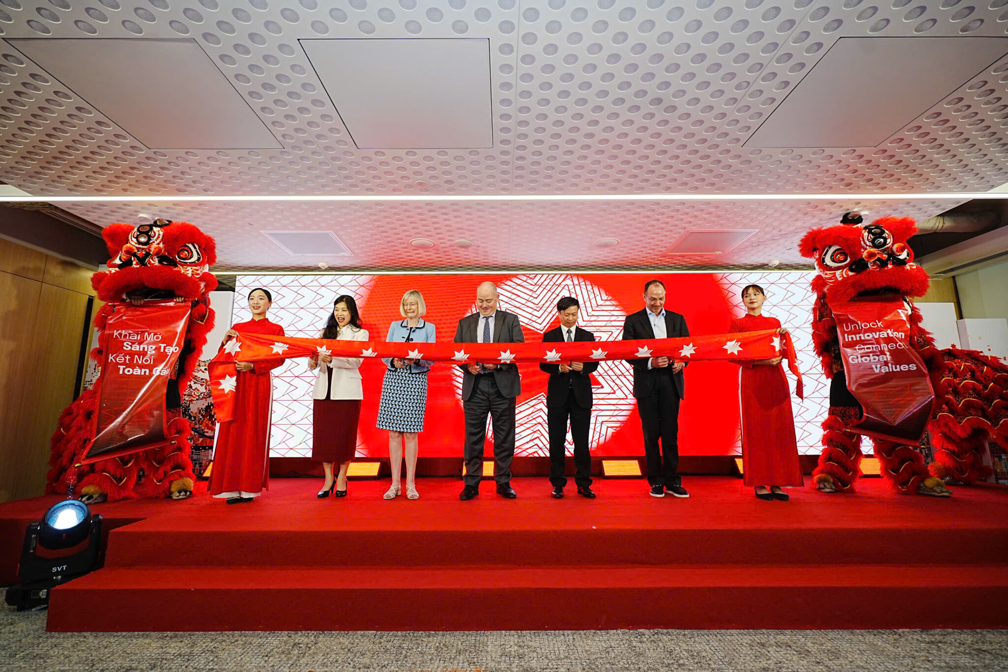 NAB Innovation Centre Vietnam khai trương văn phòng mới tại Hà Nội NAB Innovation Centre Vietnam khai trương văn phòng mới tại Hà Nội