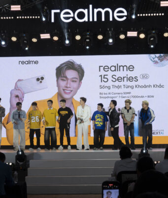 ‘Bậc Thầy AI Tiệc Đêm’ realme 15 Series có giá từ 9 triệu đồng