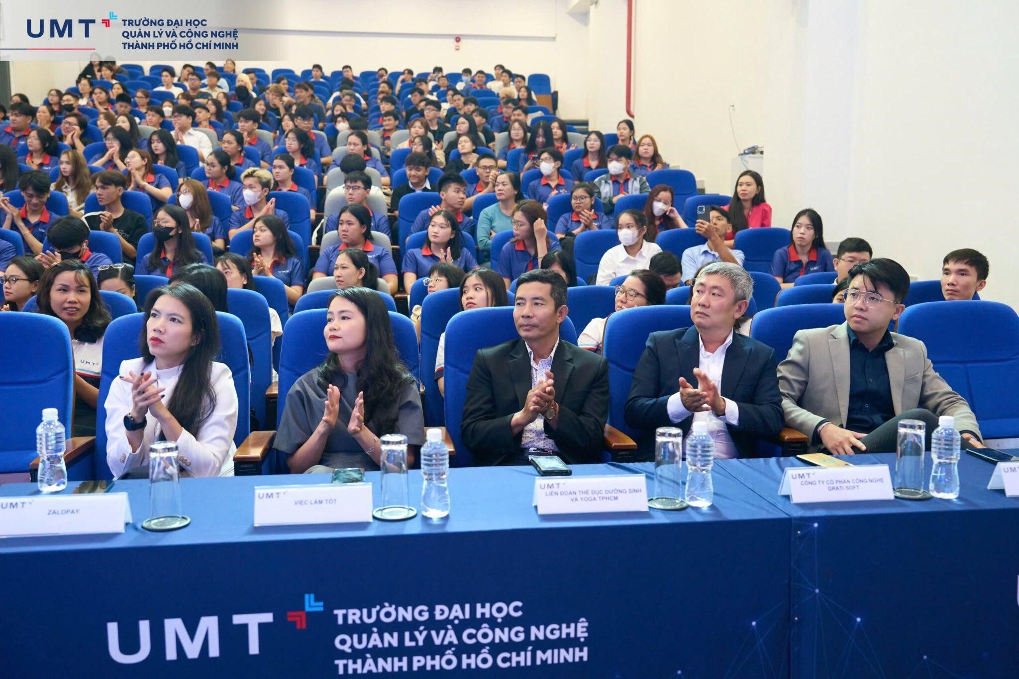 Việc Làm Tốt và Đại học UMT hợp tác chiến lược nhằm nâng tầm trải nghiệm thực tiễn logistics 4.0 cho sinh viên