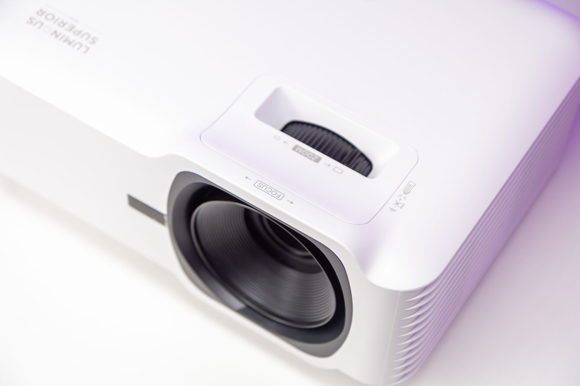 ViewSonic ra mắt dòng máy chiếu laser LSD400 Series: Độ sáng cao, bền bỉ và giá dễ tiếp cận cho giáo dục & doanh nghiệp tại Việt Nam