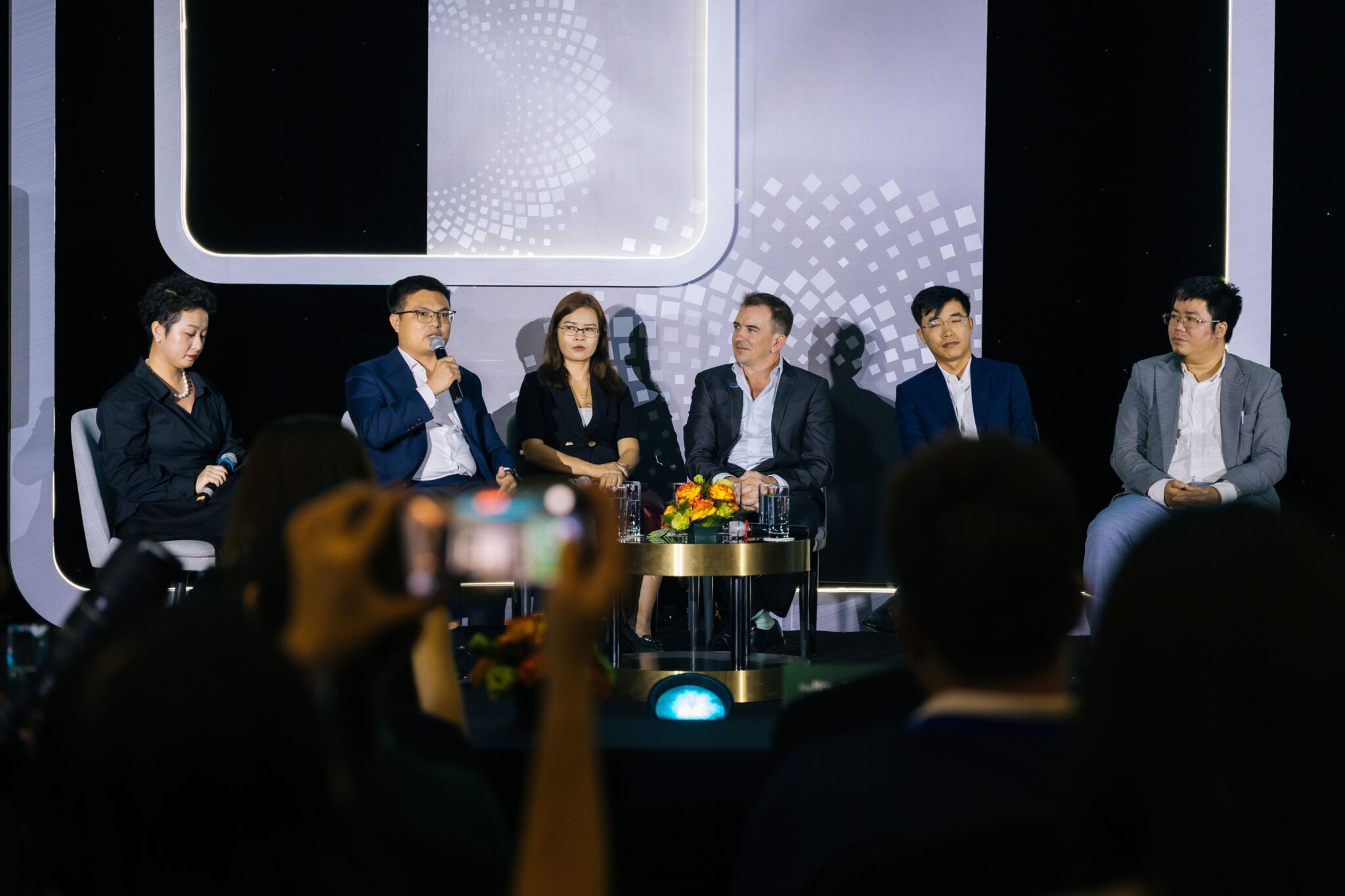 Visa và VPBank ra mắt Thẻ doanh nghiệp VPBiz Visa Platinum, thúc đẩy chuyển đổi số SME và tăng trưởng bền vững Visa và VPBank ra mắt Thẻ doanh nghiệp VPBiz Visa Platinum, thúc đẩy chuyển đổi số SME và tăng trưởng bền vững