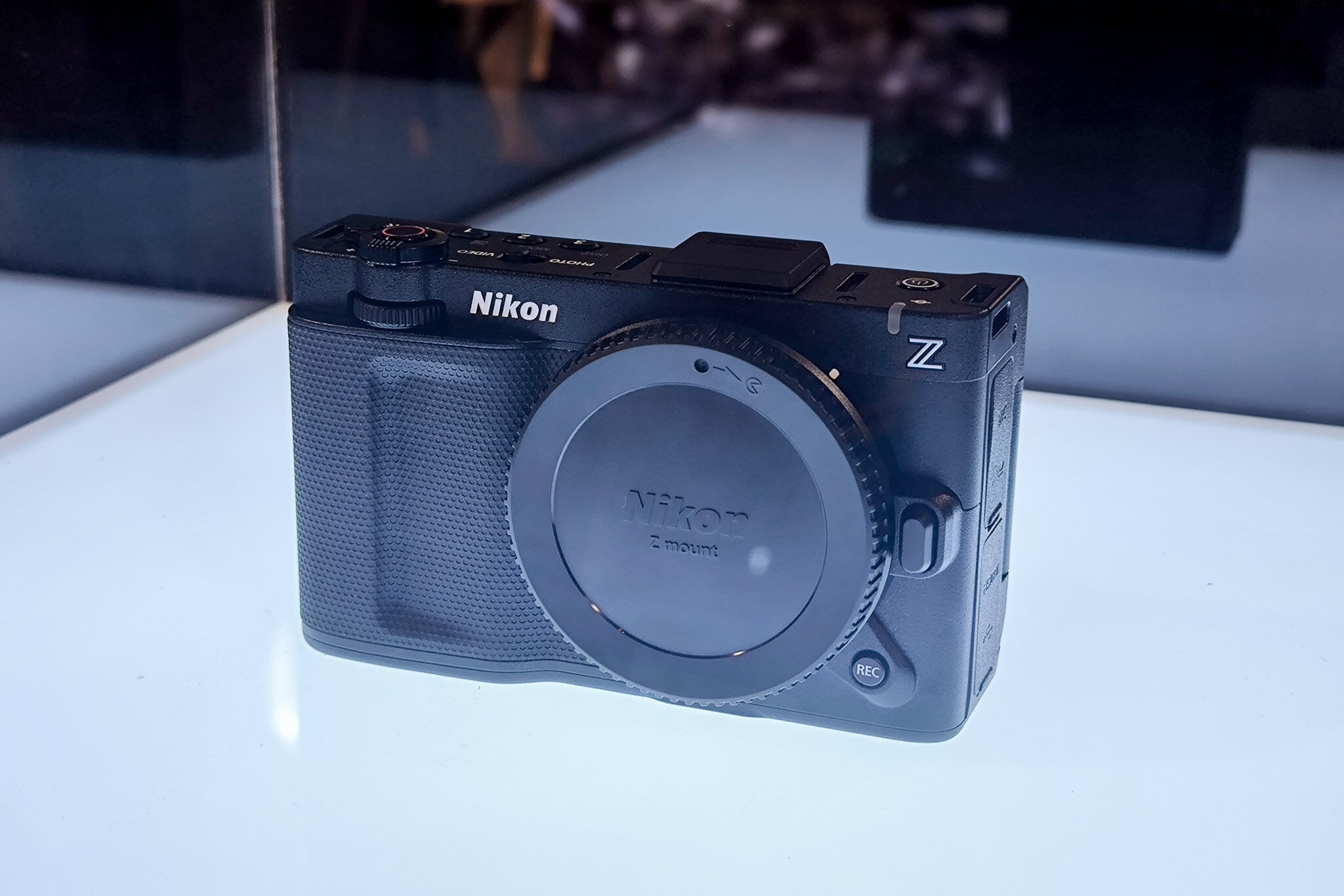 Nikon ZR chính thức ra mắt tại Việt Nam – Bước tiến mới vào thế giới điện ảnh Nikon ZR chính thức ra mắt tại Việt Nam – Bước tiến mới vào thế giới điện ảnh