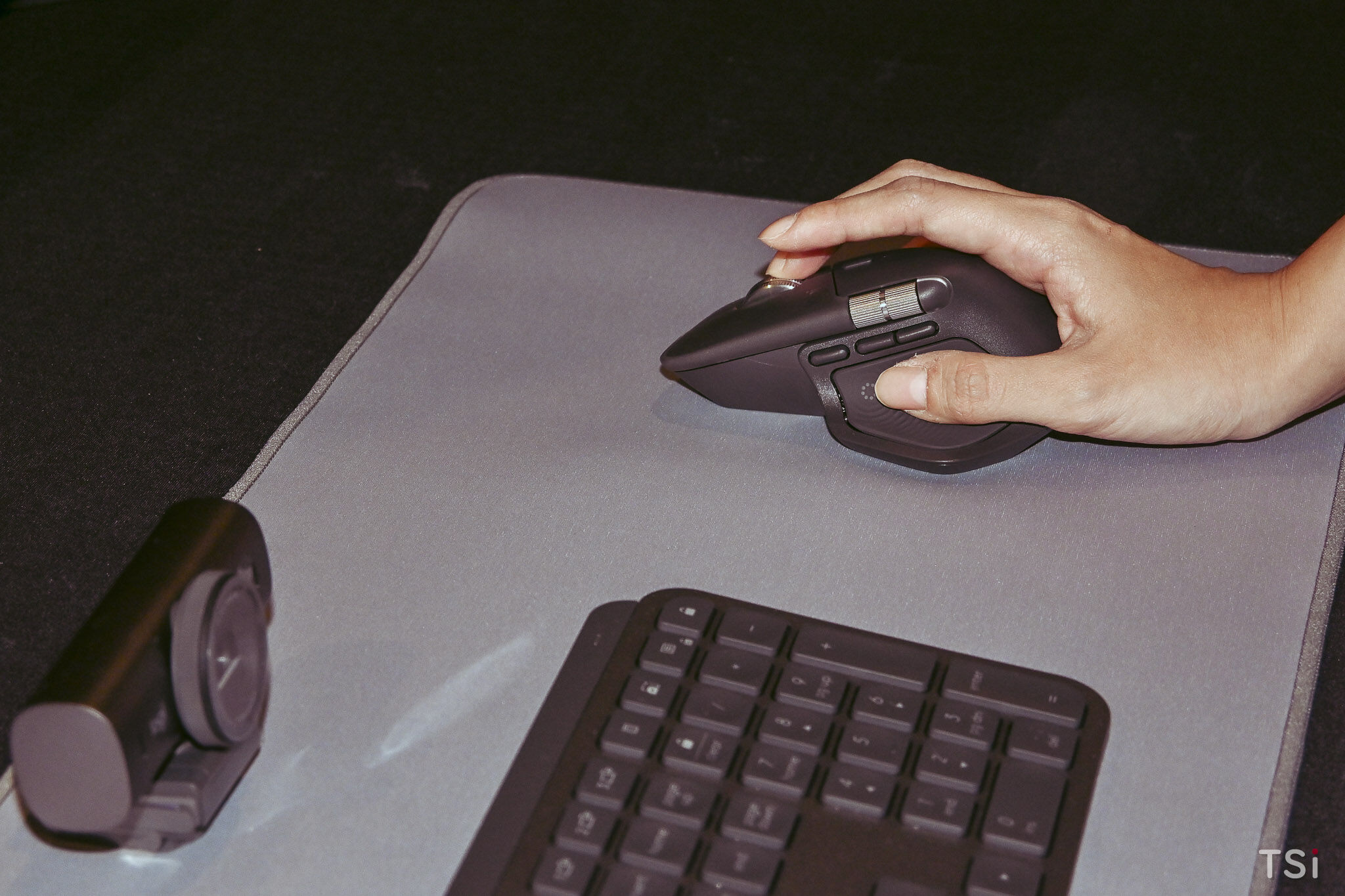 Logitech ra mắt chuột cao cấp Logitech MX Master 4 Logitech ra mắt chuột cao cấp Logitech MX Master 4