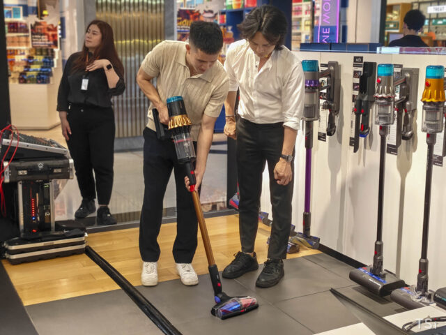 Máy hút bụi không dây Dyson V16 Piston Animal: giải pháp làm sạch toàn diện cho ngôi nhà, hút sạch bụi và cả tóc dài mà không lo rối Máy hút bụi không dây Dyson V16 Piston Animal: giải pháp làm sạch toàn diện cho ngôi nhà, hút sạch bụi và cả tóc dài mà không lo rối