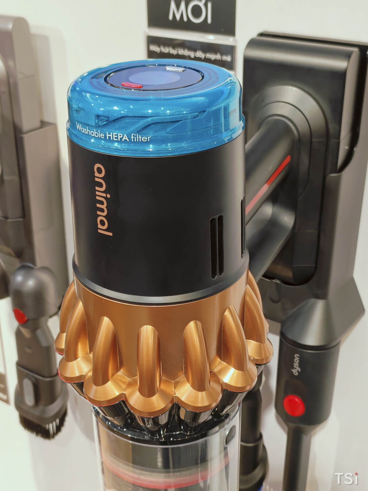 Máy hút bụi không dây Dyson V16 Piston Animal: giải pháp làm sạch toàn diện cho ngôi nhà, hút sạch bụi và cả tóc dài mà không lo rối Máy hút bụi không dây Dyson V16 Piston Animal mới – giải pháp làm sạch toàn diện cho ngôi nhà, hút sạch bụi và cả tóc dài mà không lo rối1