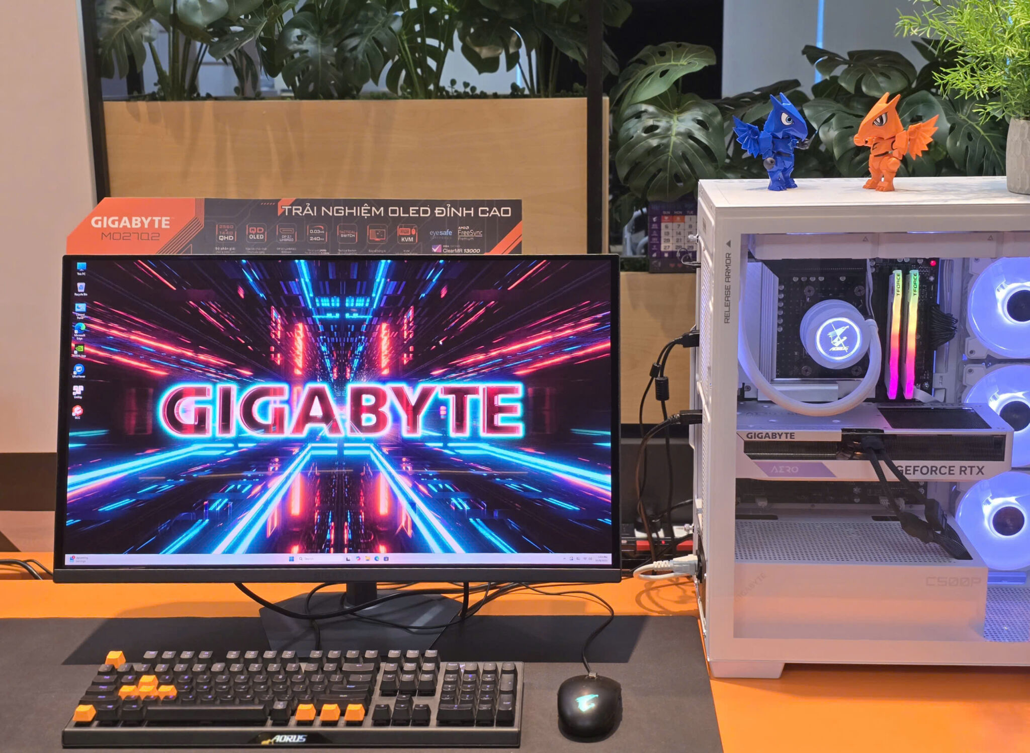 GIGABYTE ra mắt màn hình gaming WOLED mo27q28g – Vượt mọi giới hạn trải nghiệm